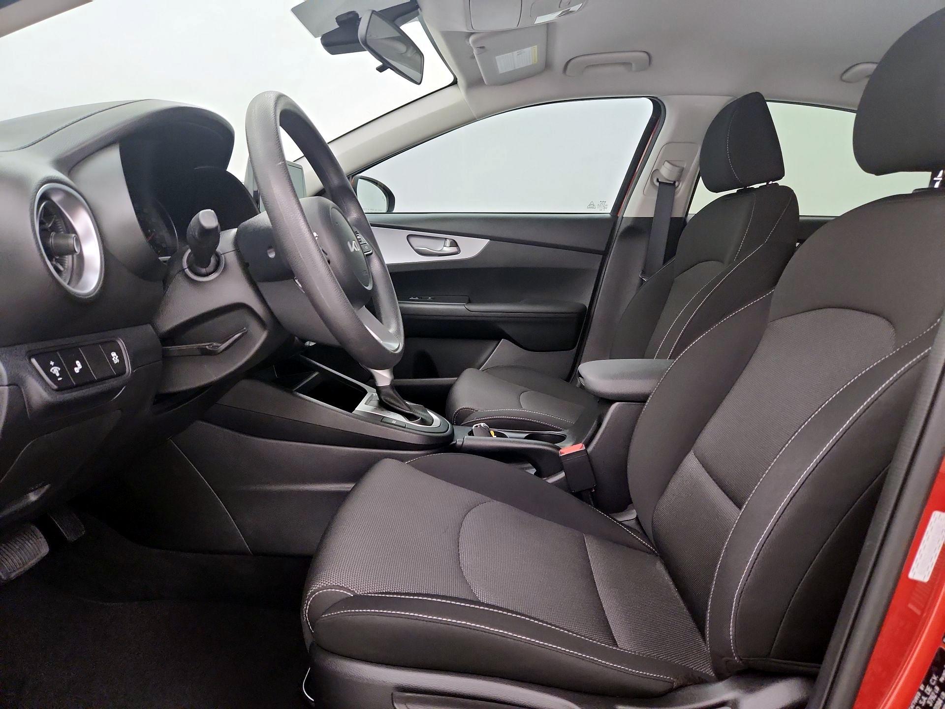 Thumbnail: 2023 Kia Forte - 11