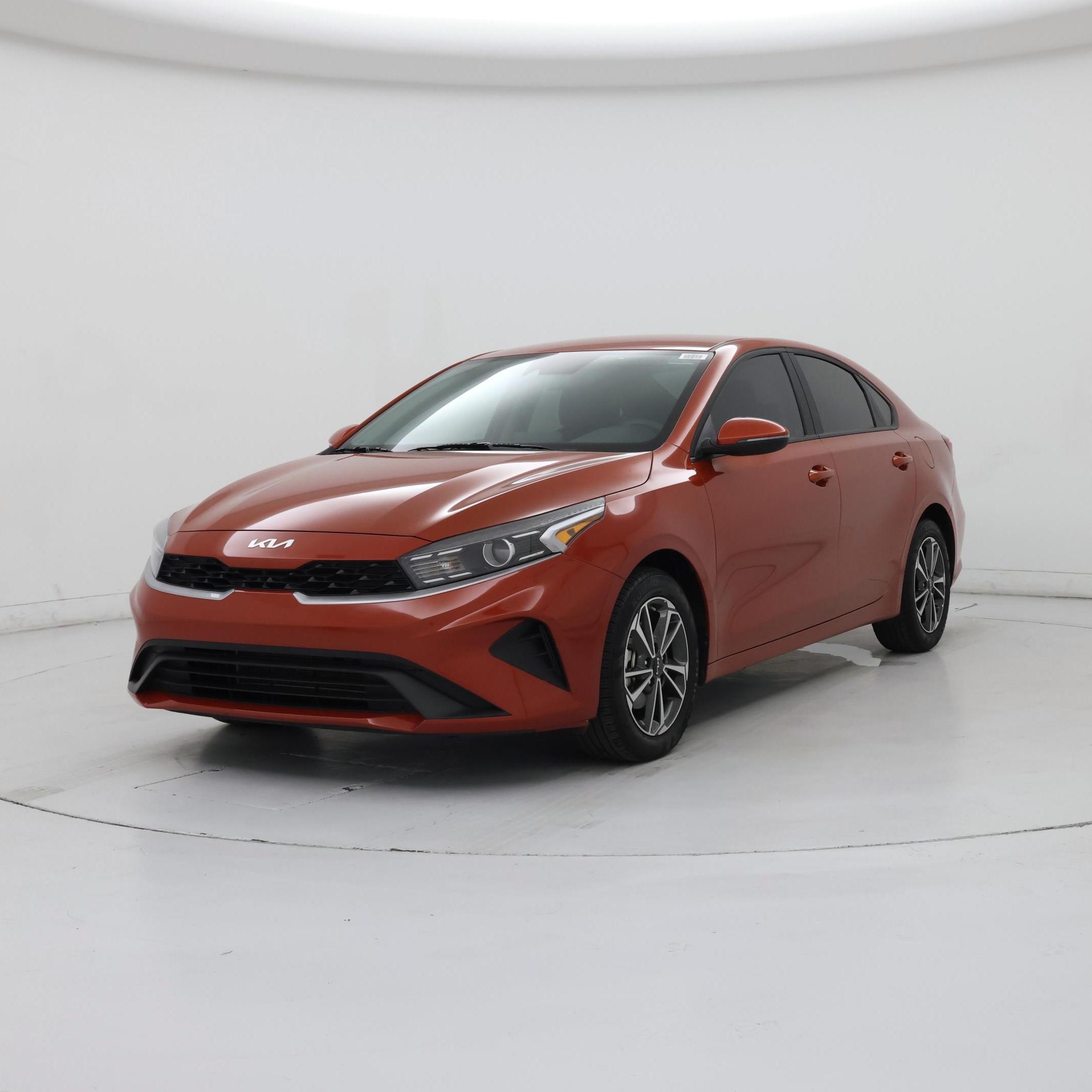 Thumbnail: 2023 Kia Forte - 4
