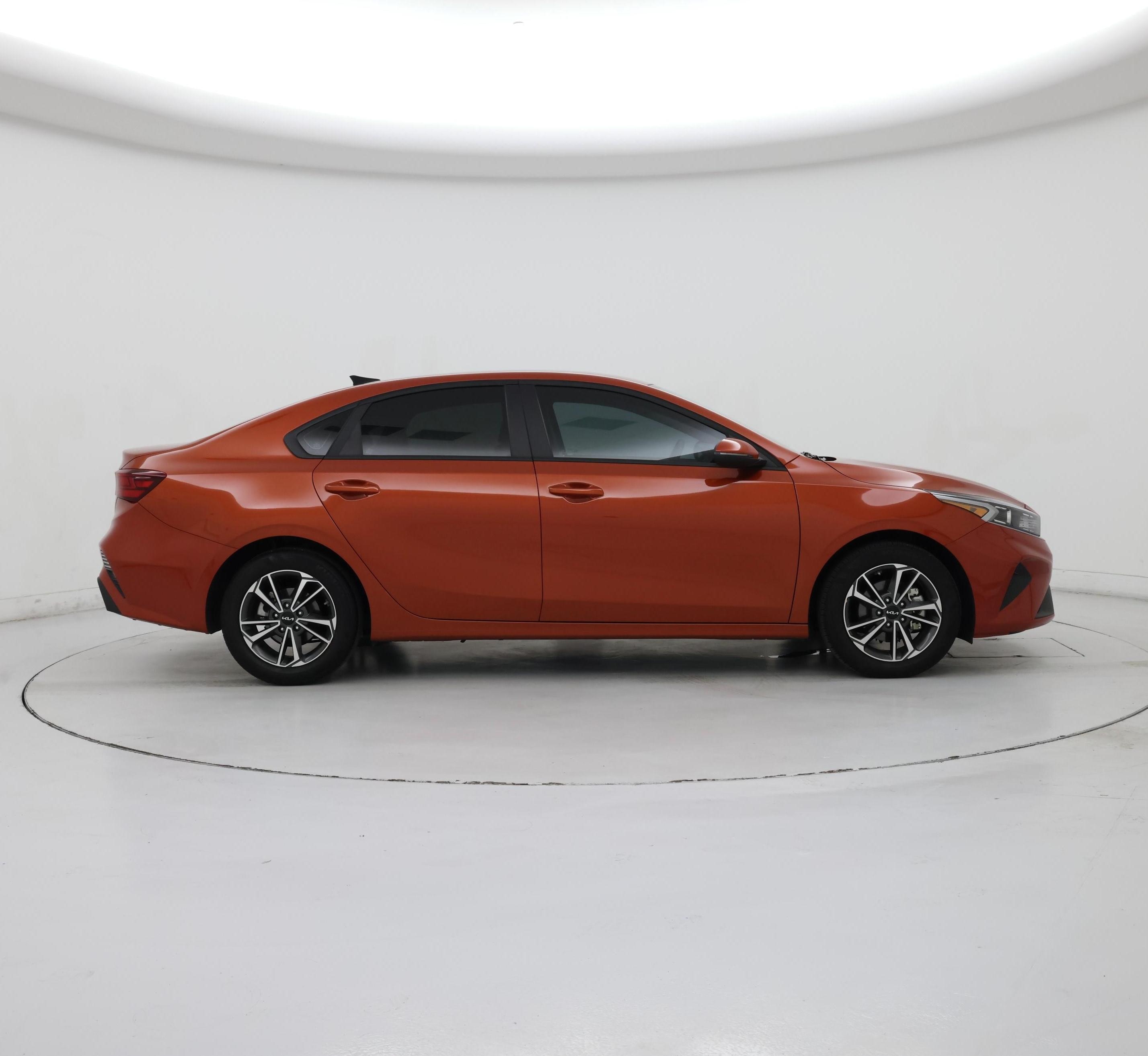 Thumbnail: 2023 Kia Forte - 7