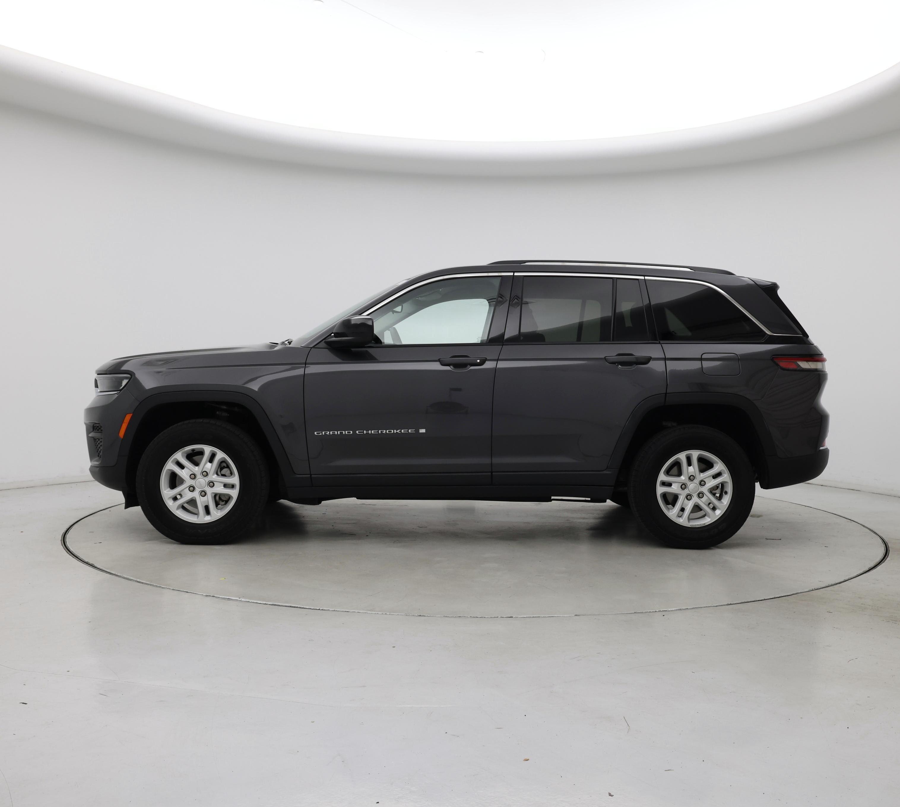 Thumbnail: 2023 Jeep Grand Cherokee - 3
