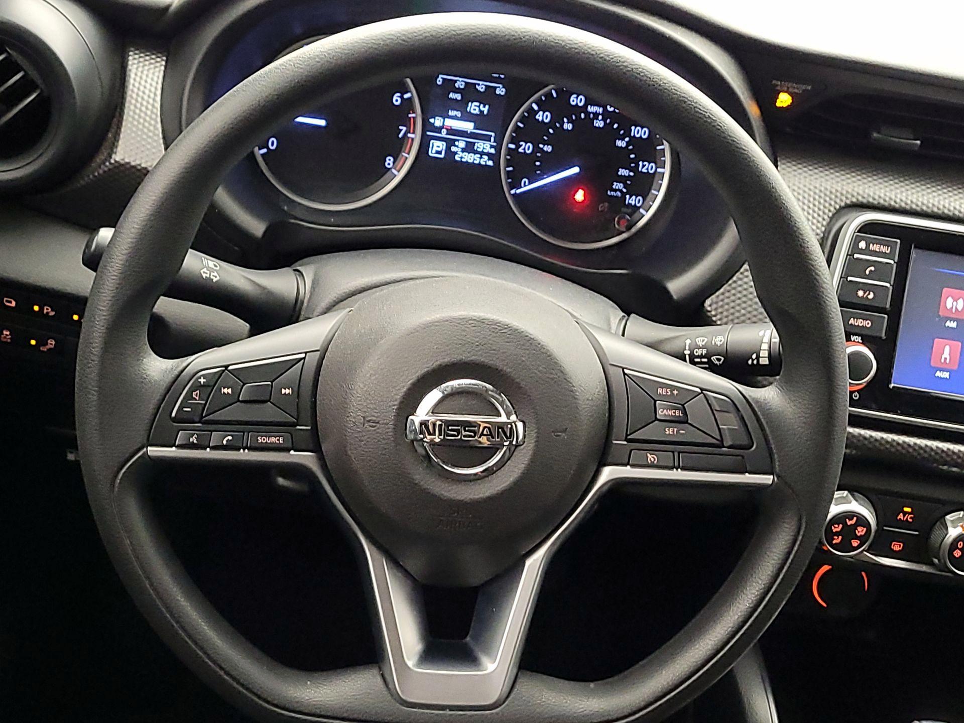 Thumbnail: 2020 Nissan Kicks - 10