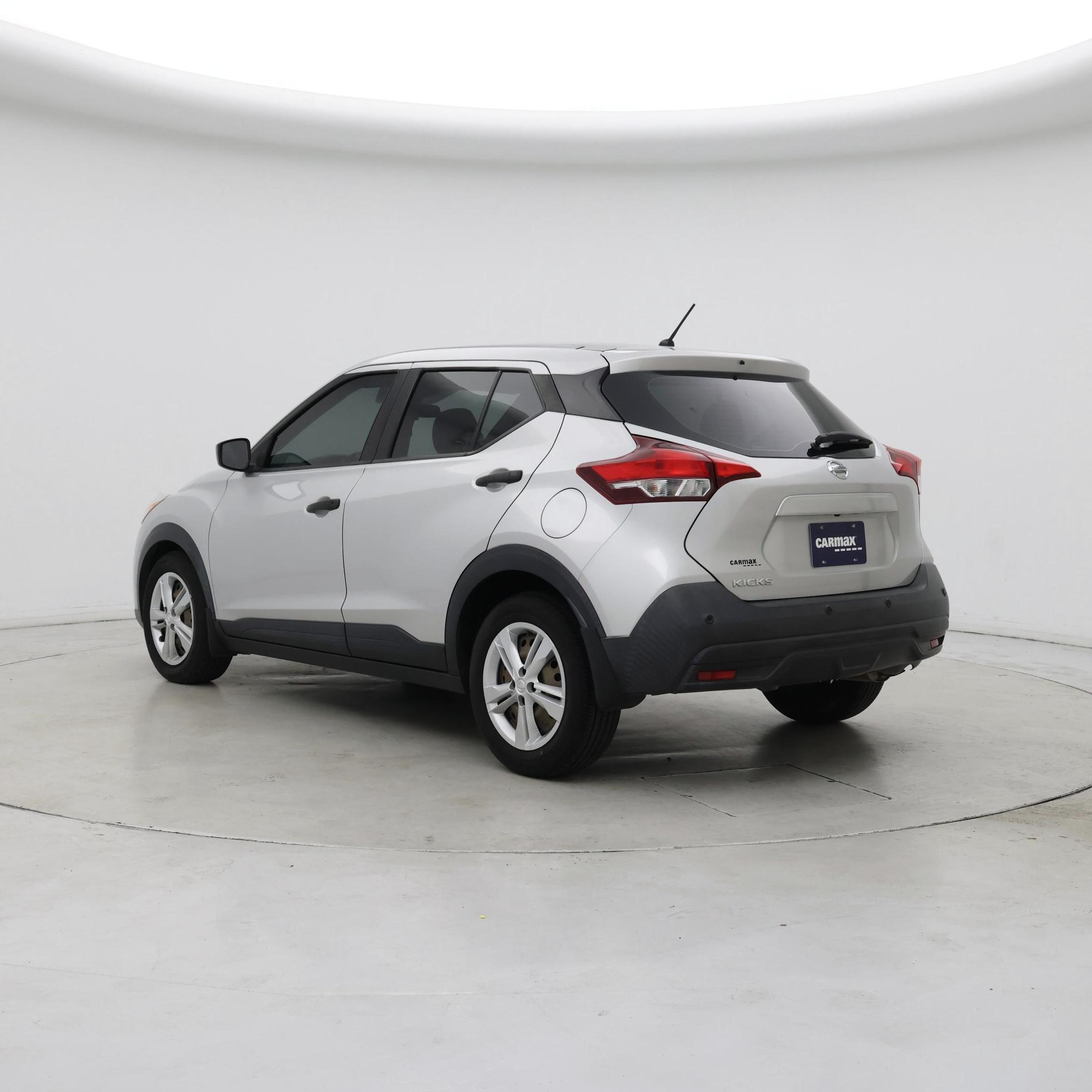 Thumbnail: 2020 Nissan Kicks - 2