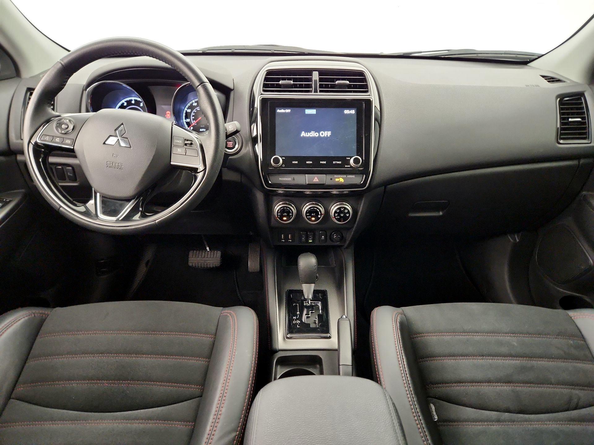 Thumbnail: 2023 Mitsubishi Outlander Sport - 9