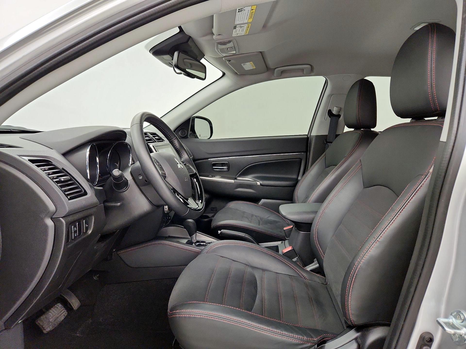 Thumbnail: 2023 Mitsubishi Outlander Sport - 11