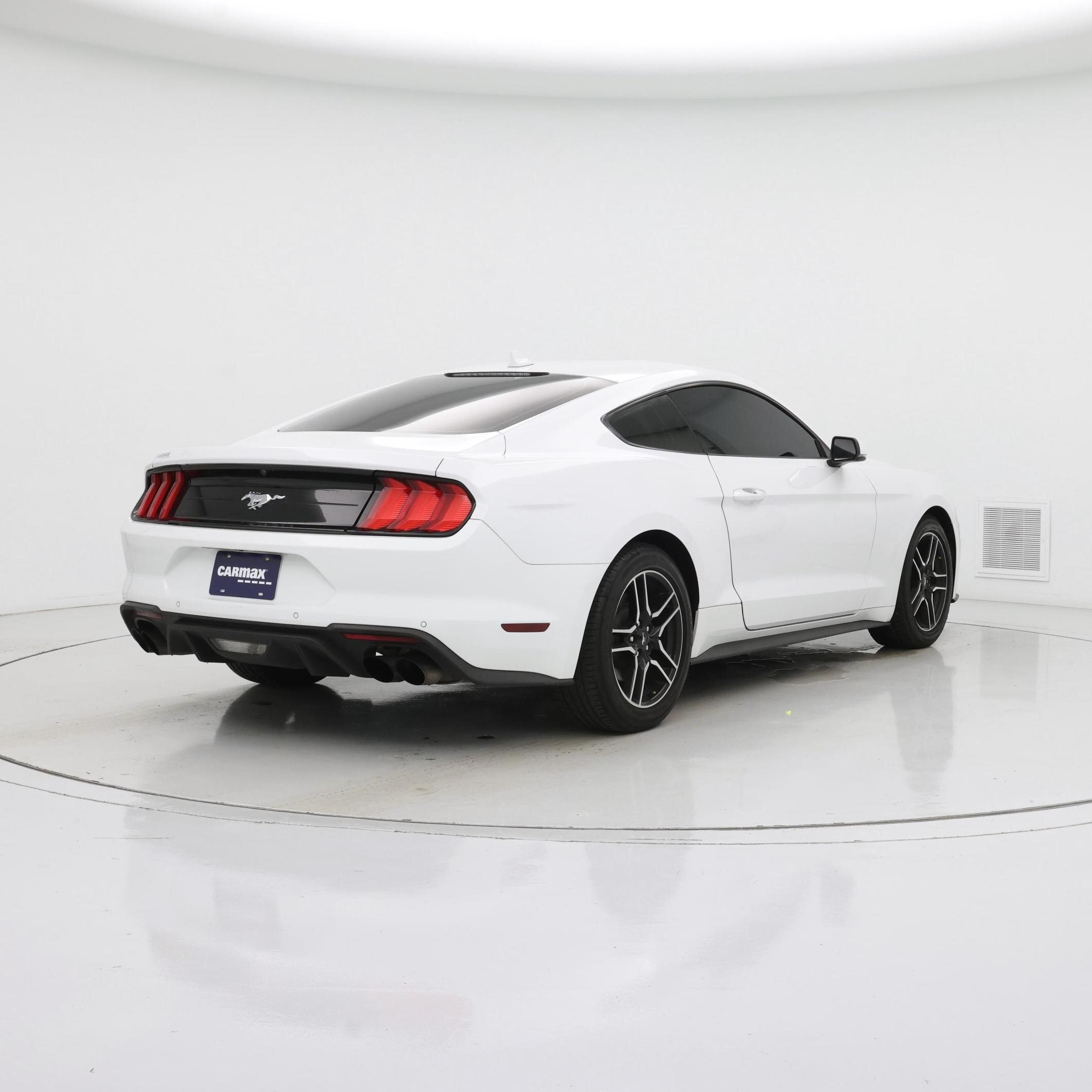 Thumbnail: 2022 Ford Mustang - 8