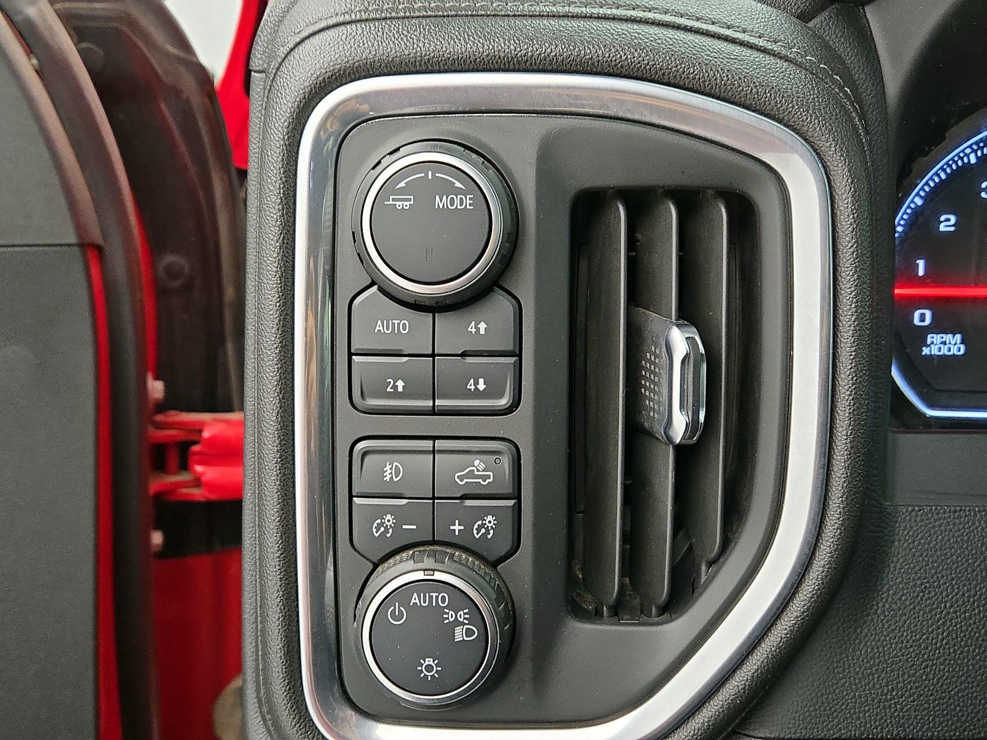 Thumbnail: 2021 Chevrolet Silverado 1500 - 13