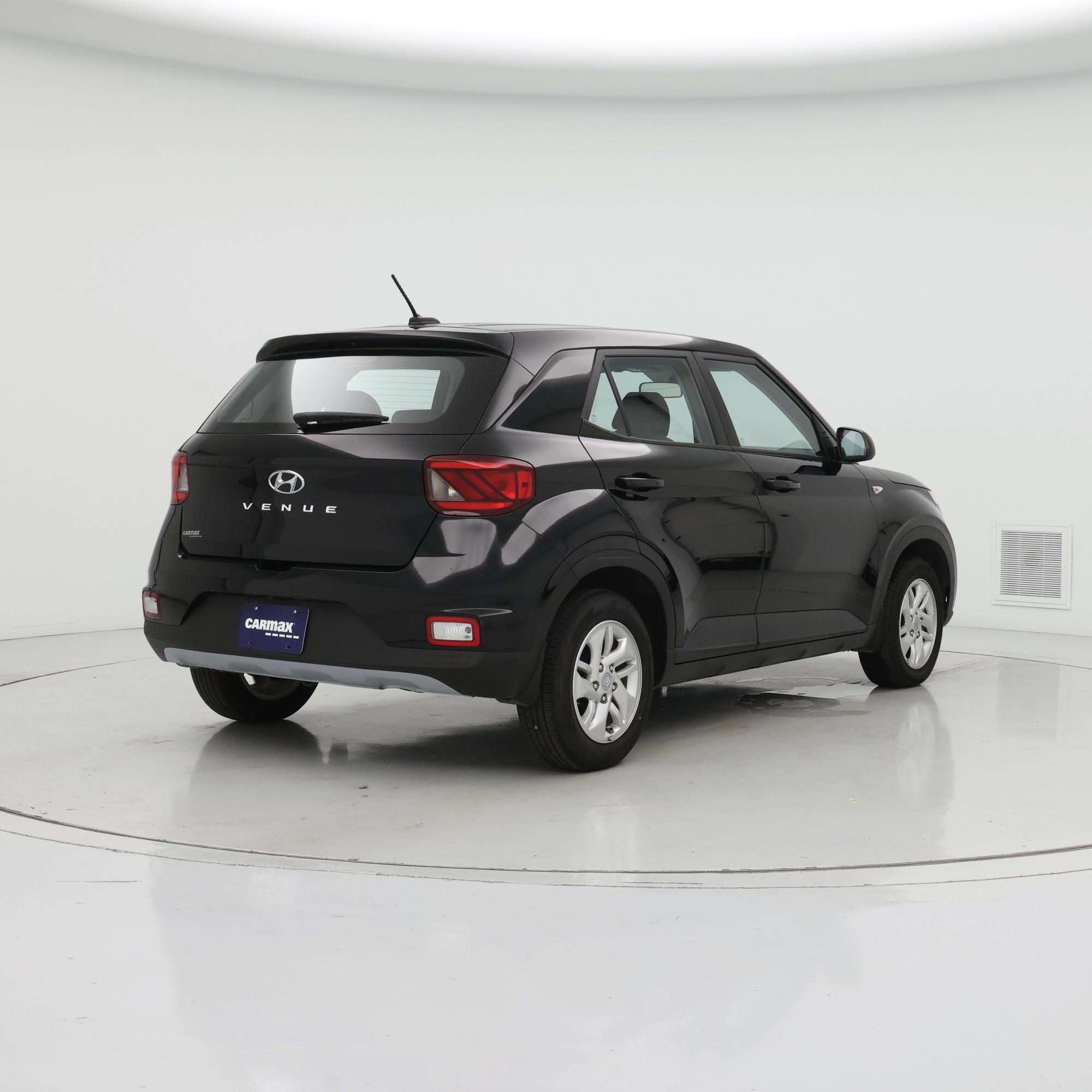 Thumbnail: 2023 Hyundai Venue - 8