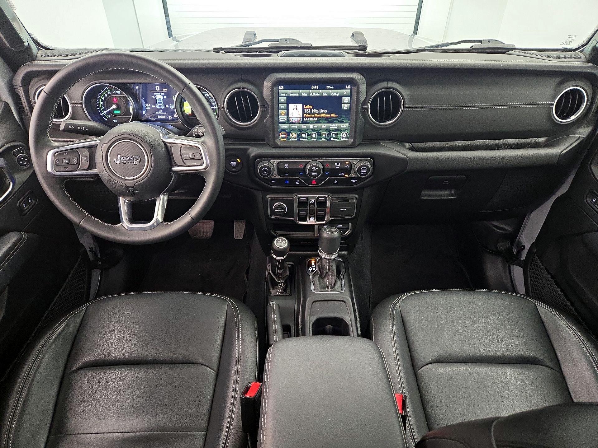 Thumbnail: 2022 Jeep Wrangler - 9