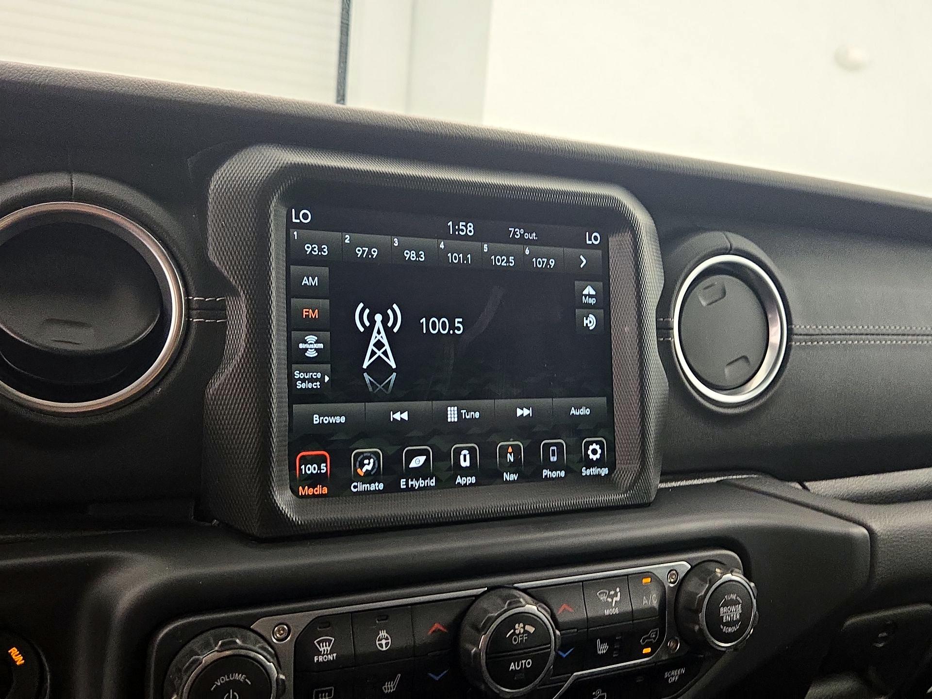 Thumbnail: 2022 Jeep Wrangler - 16