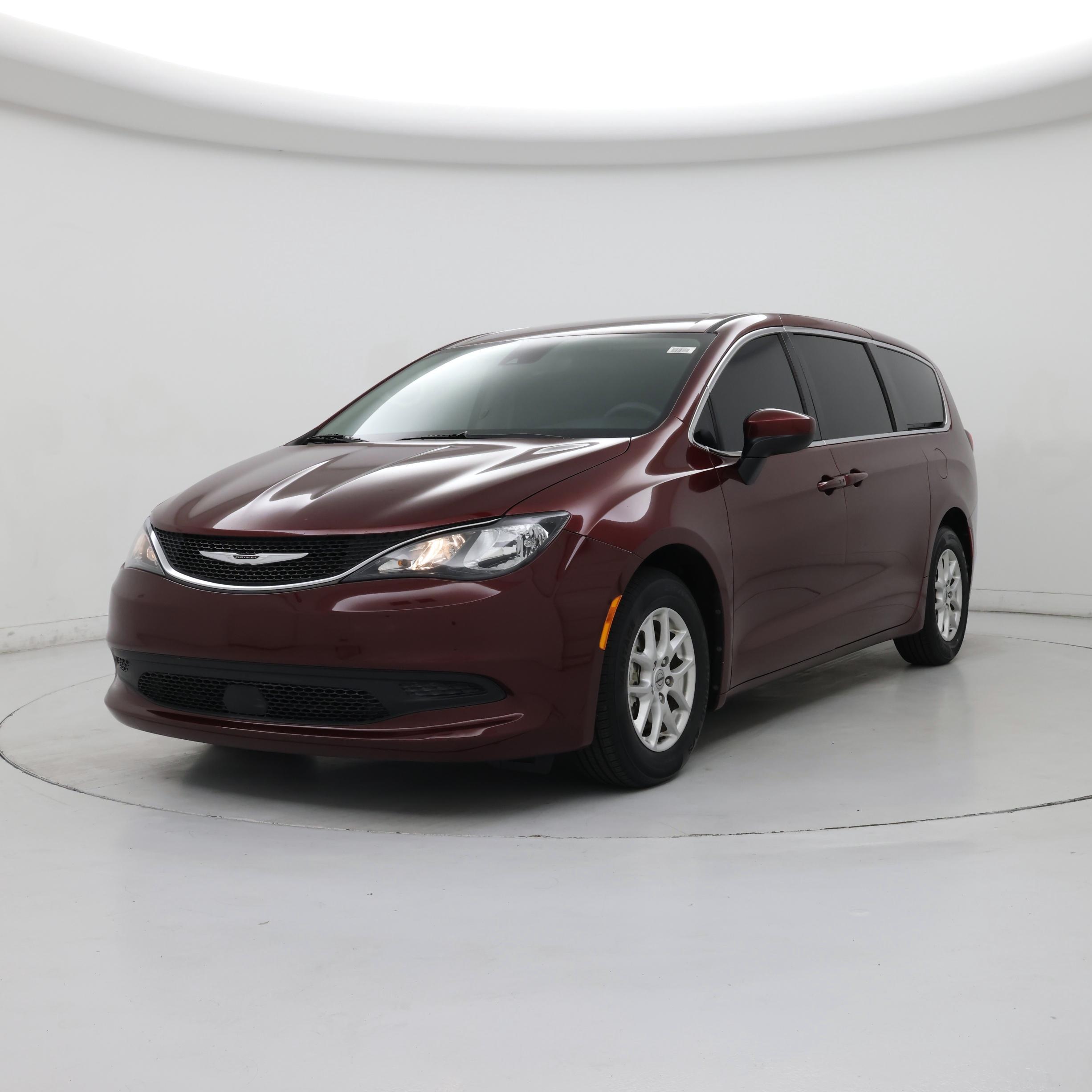 Thumbnail: 2021 Chrysler Voyager - 4