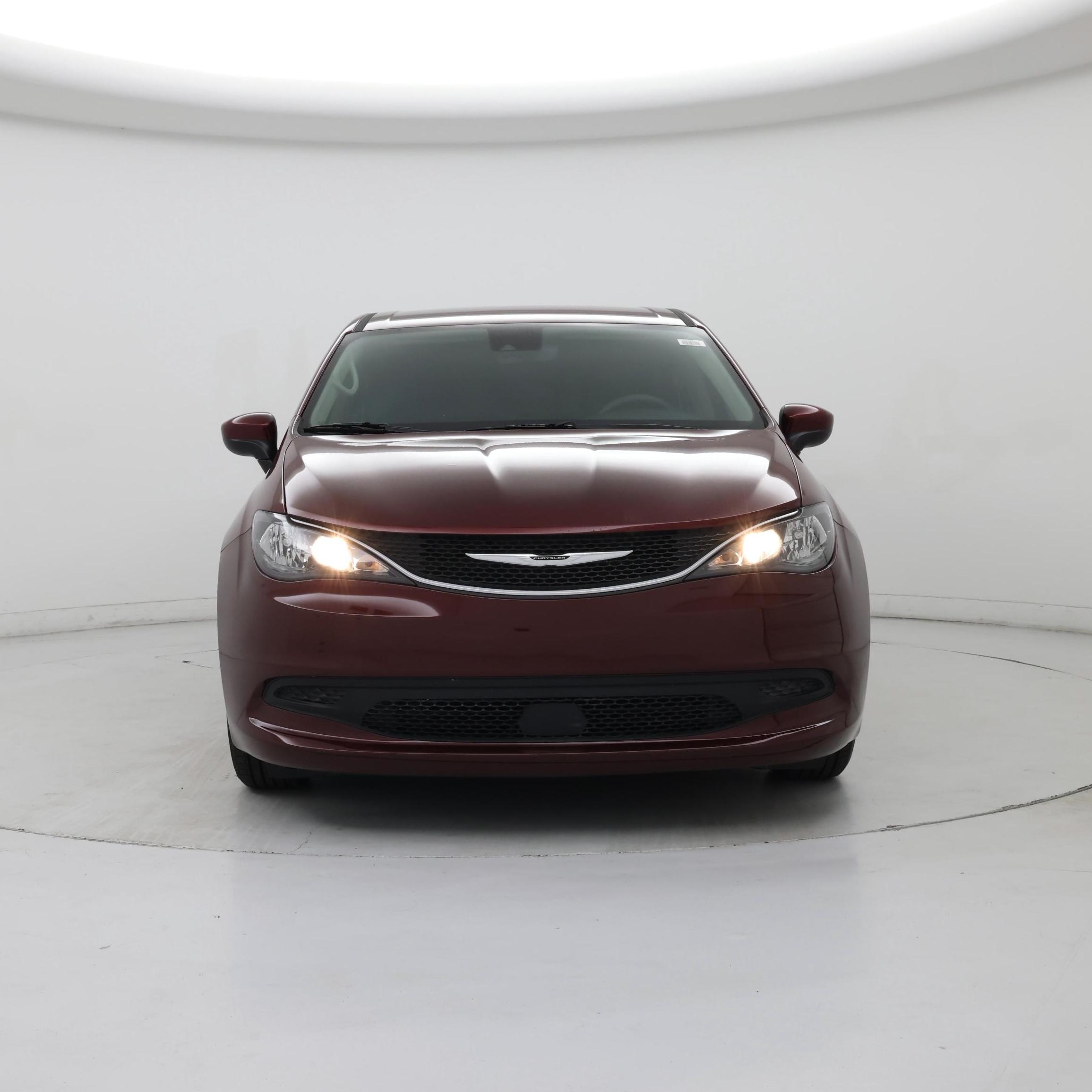 Thumbnail: 2021 Chrysler Voyager - 5