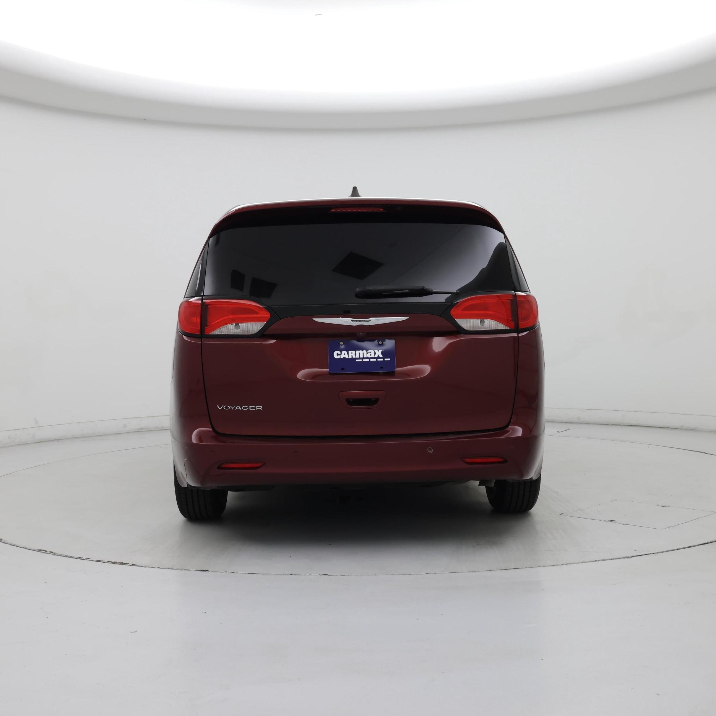 Thumbnail: 2021 Chrysler Voyager - 6
