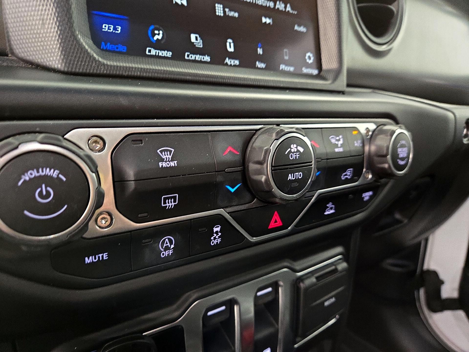 Thumbnail: 2021 Jeep Wrangler - 17