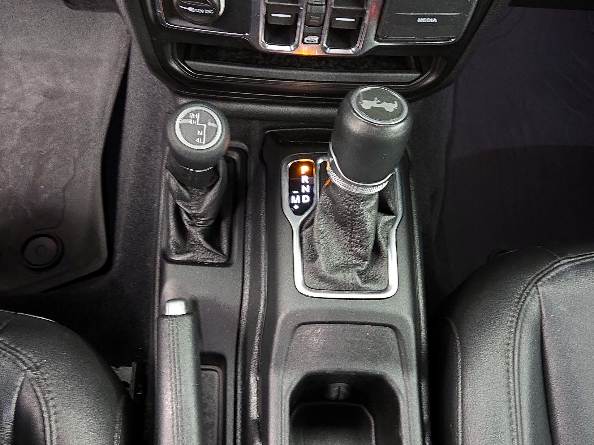 Thumbnail: 2021 Jeep Wrangler - 18