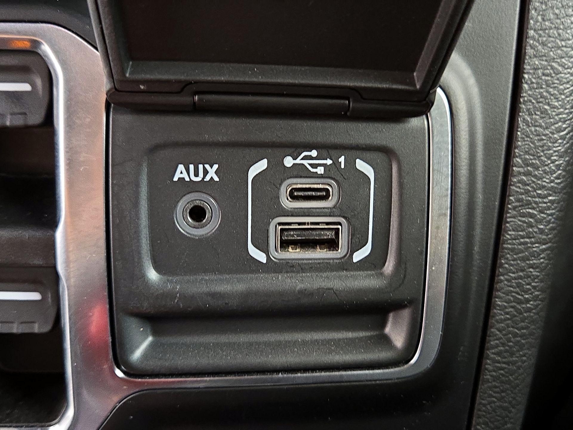 Thumbnail: 2021 Jeep Wrangler - 19