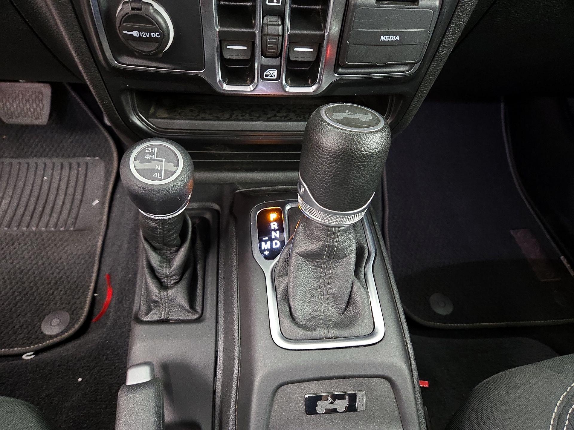 Thumbnail: 2021 Jeep Wrangler - 18