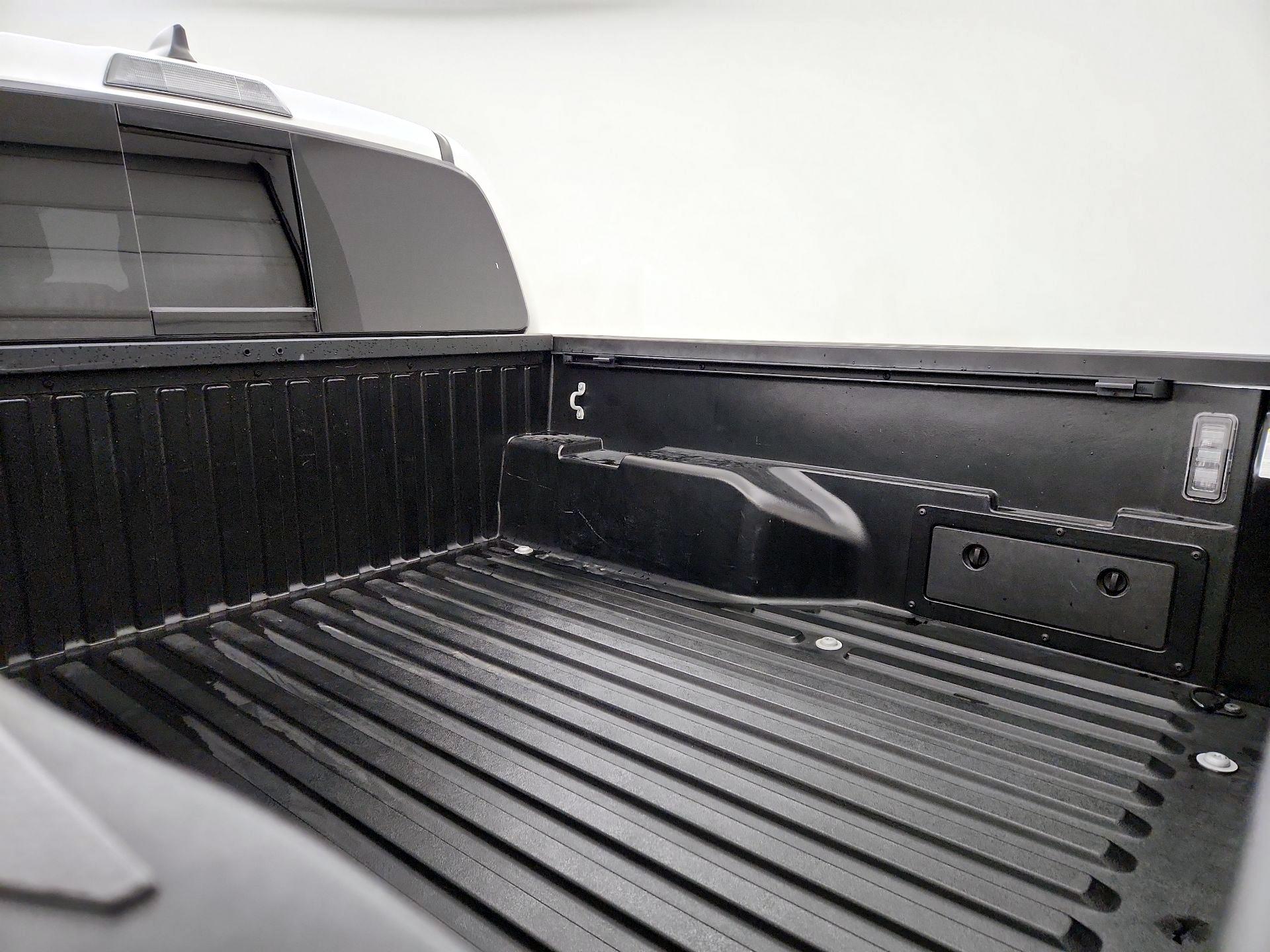 Thumbnail: 2023 Toyota Tacoma - 20