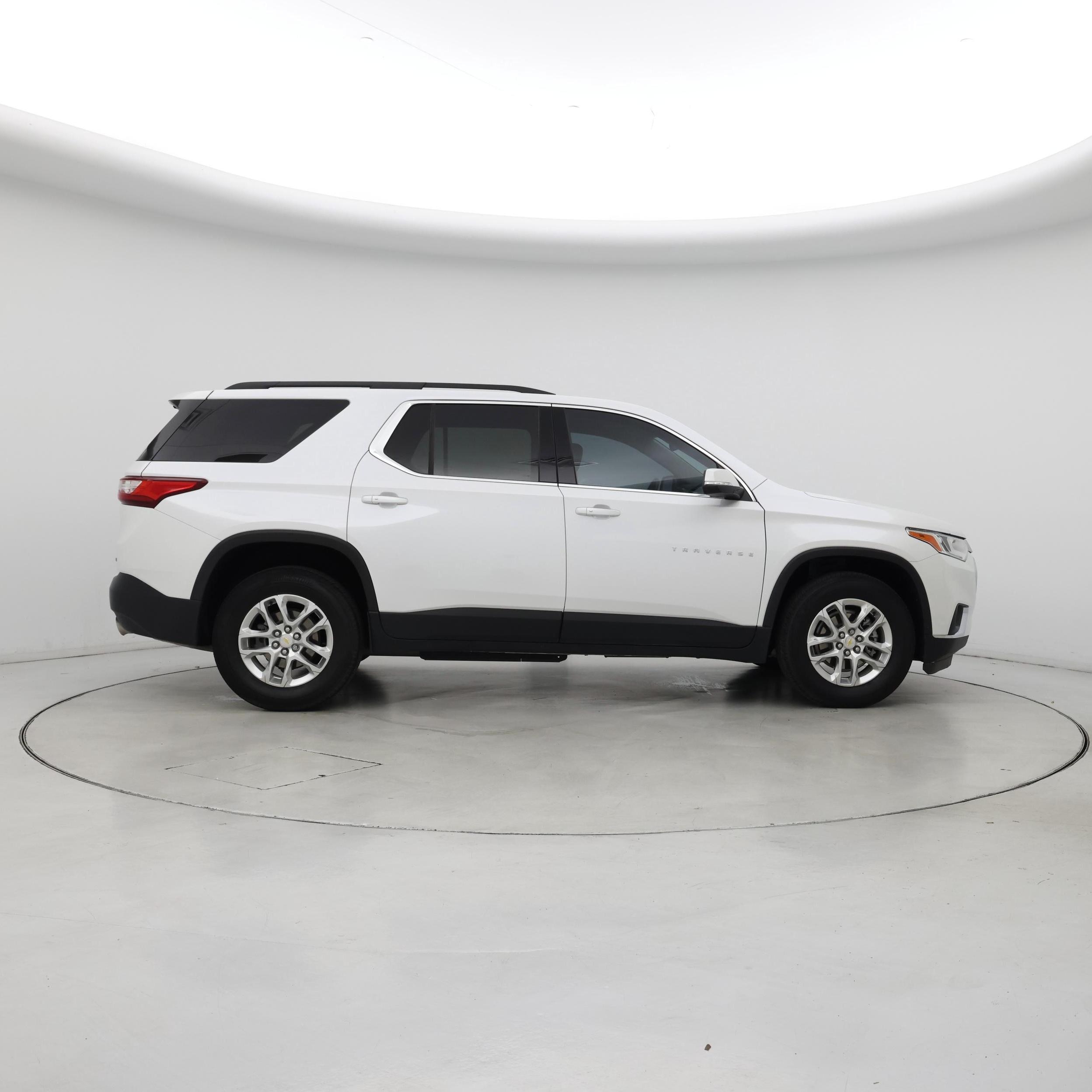 Thumbnail: 2021 Chevrolet Traverse - 7