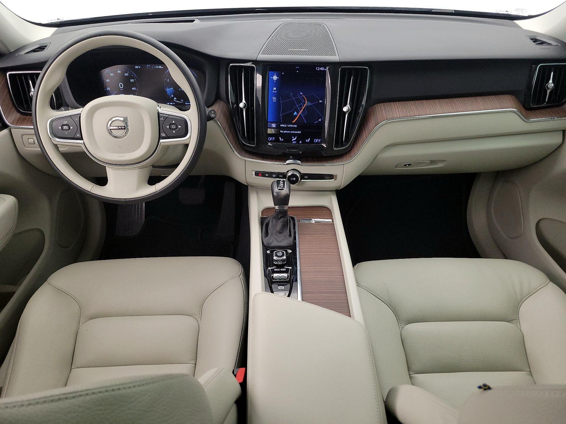 Thumbnail: 2021 Volvo XC60 - 9