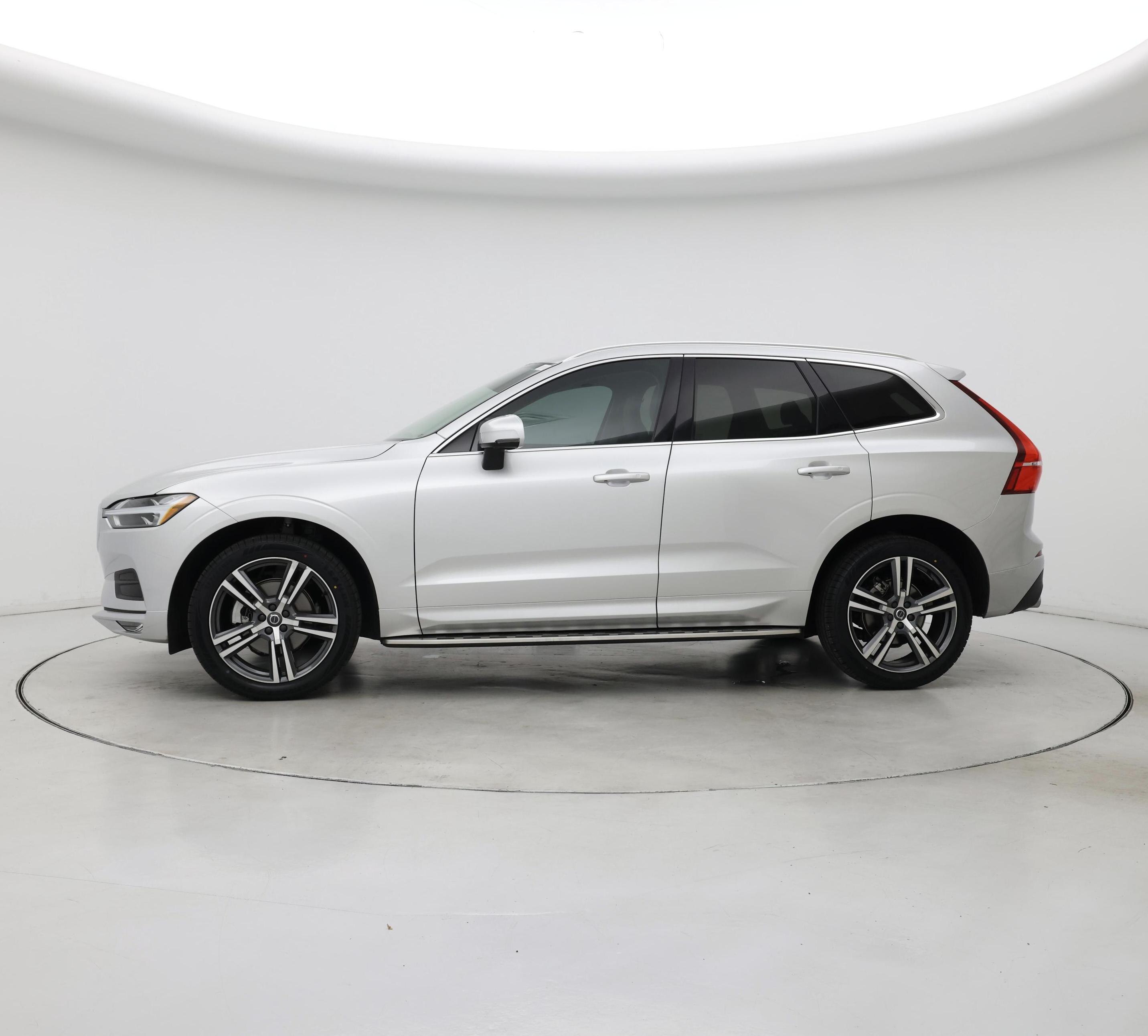 Thumbnail: 2021 Volvo XC60 - 3