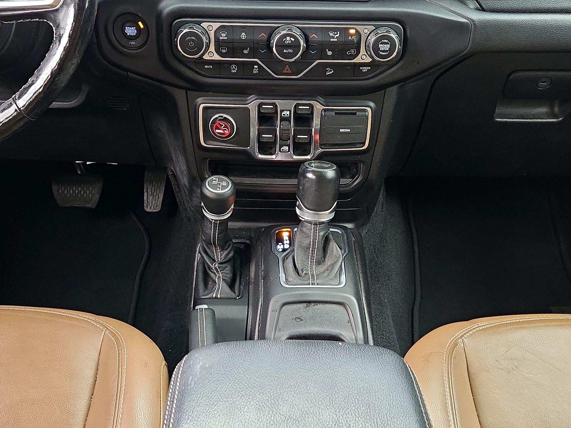Thumbnail: 2021 Jeep Wrangler - 18