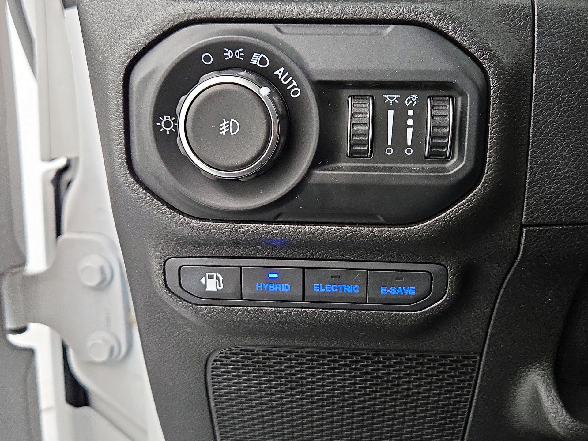 Thumbnail: 2021 Jeep Wrangler - 13