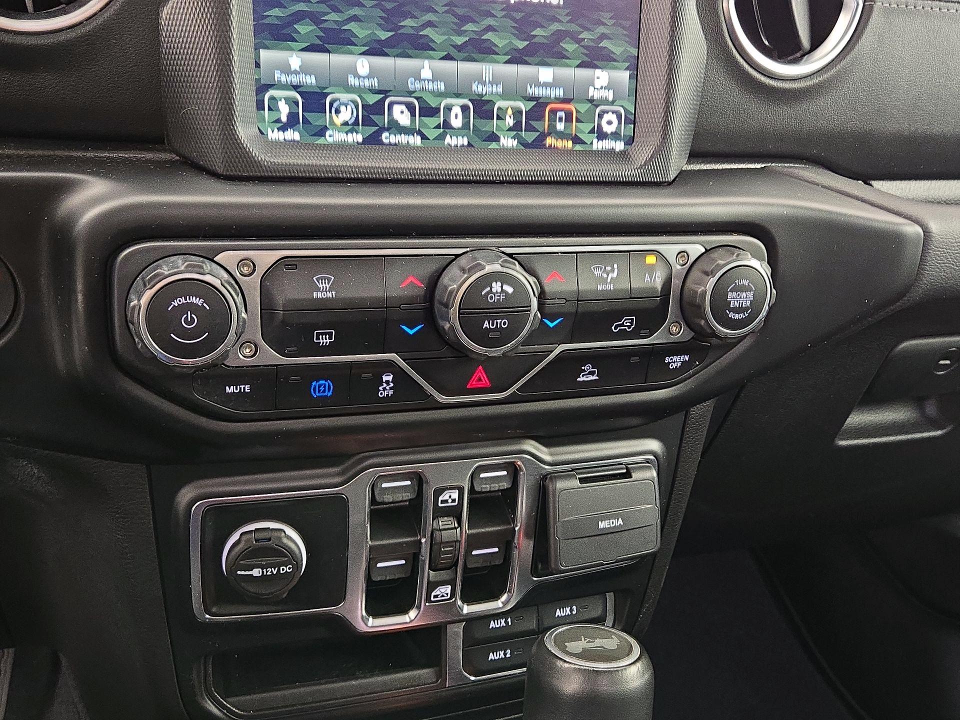 Thumbnail: 2021 Jeep Wrangler - 17