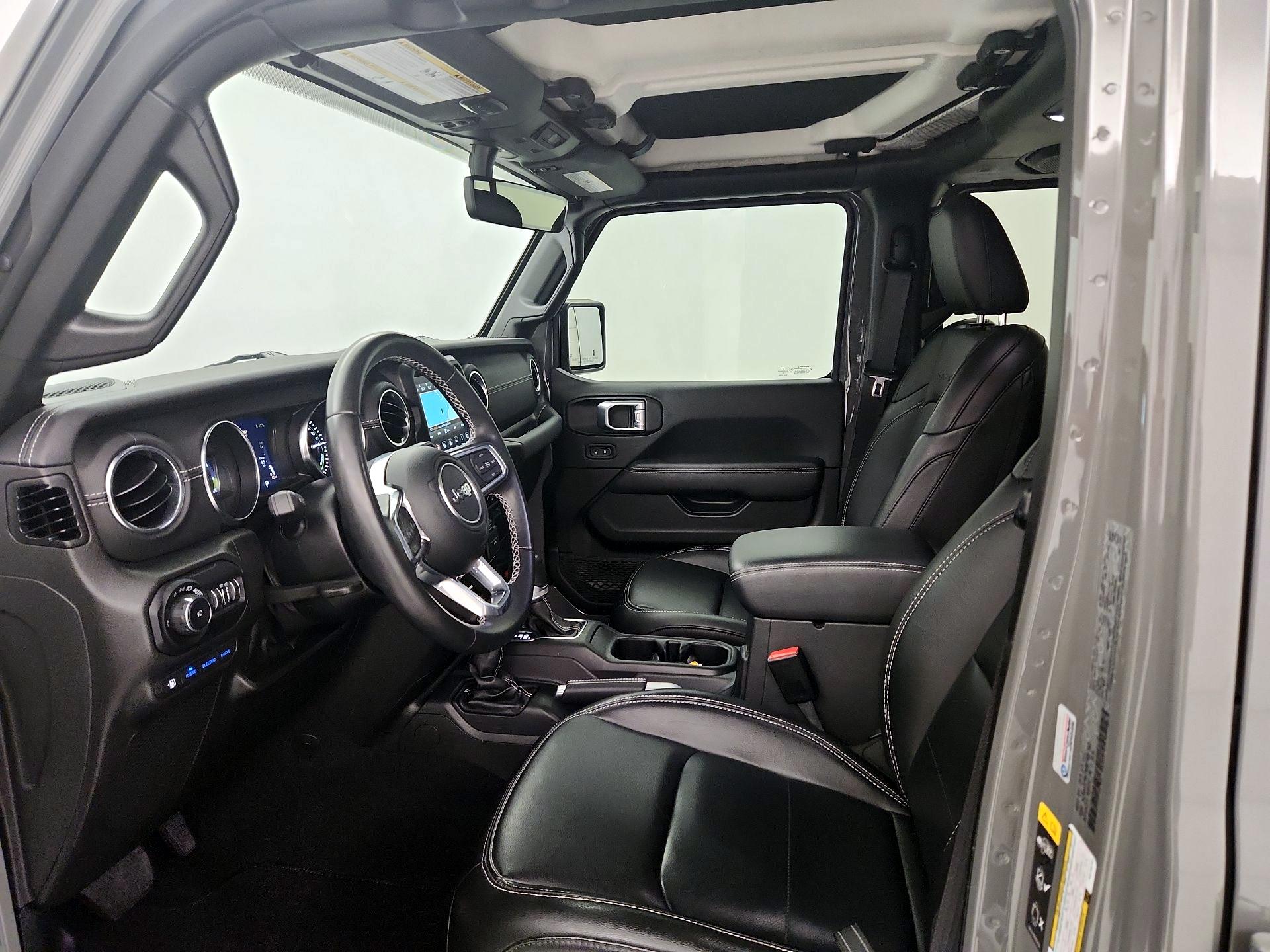 Thumbnail: 2022 Jeep Wrangler - 11