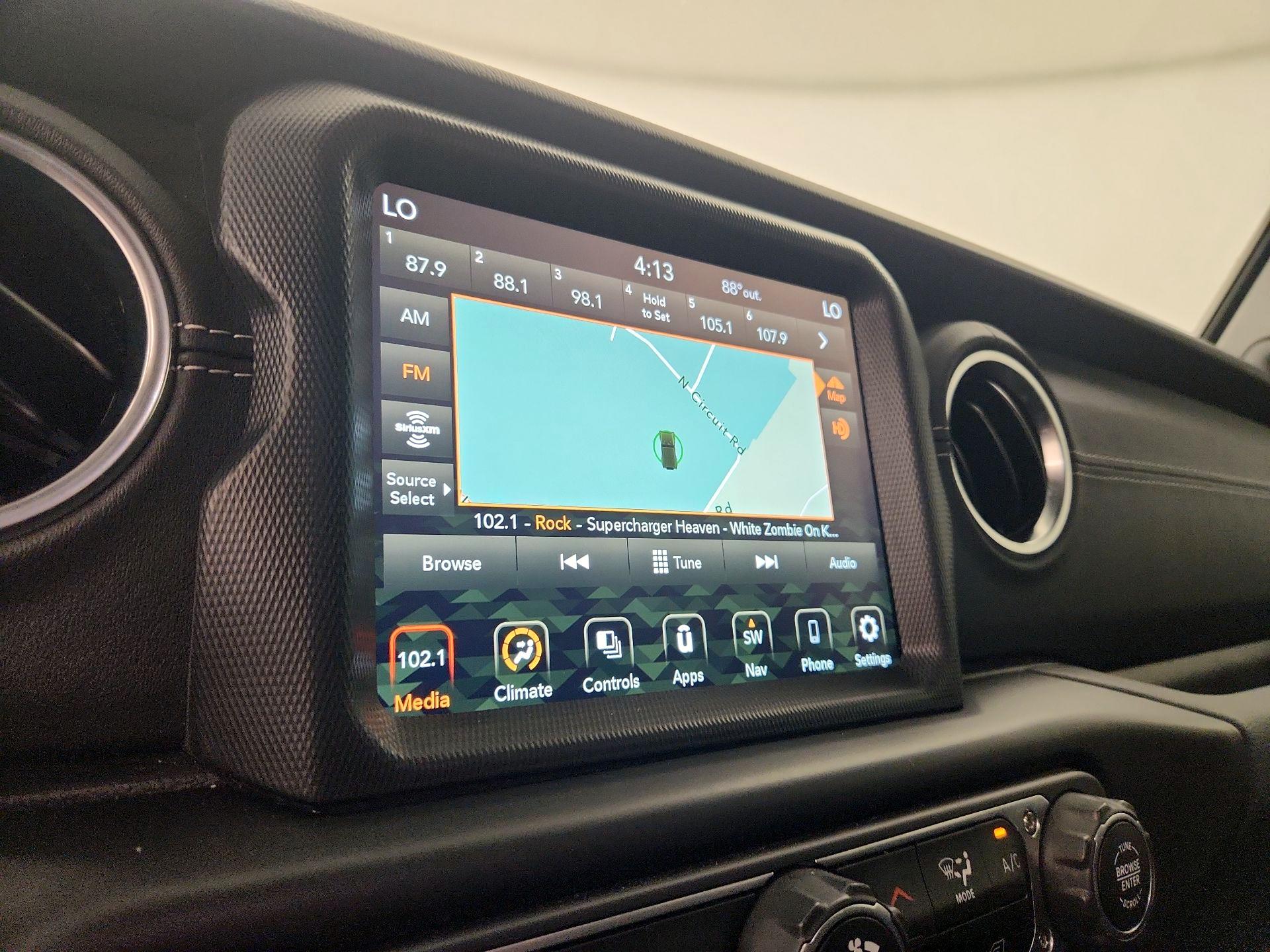 Thumbnail: 2022 Jeep Wrangler - 15