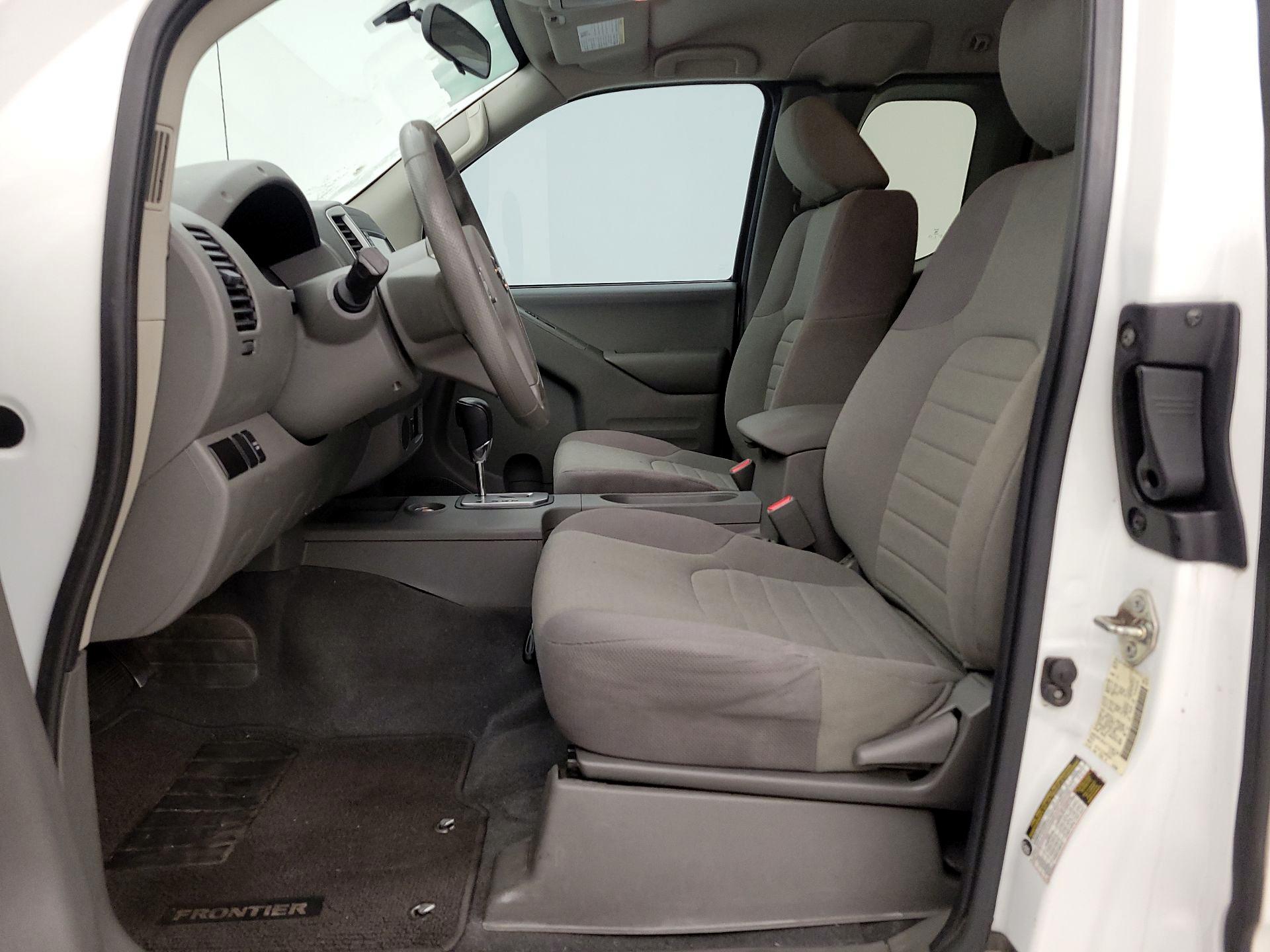 Thumbnail: 2020 Nissan Frontier - 11