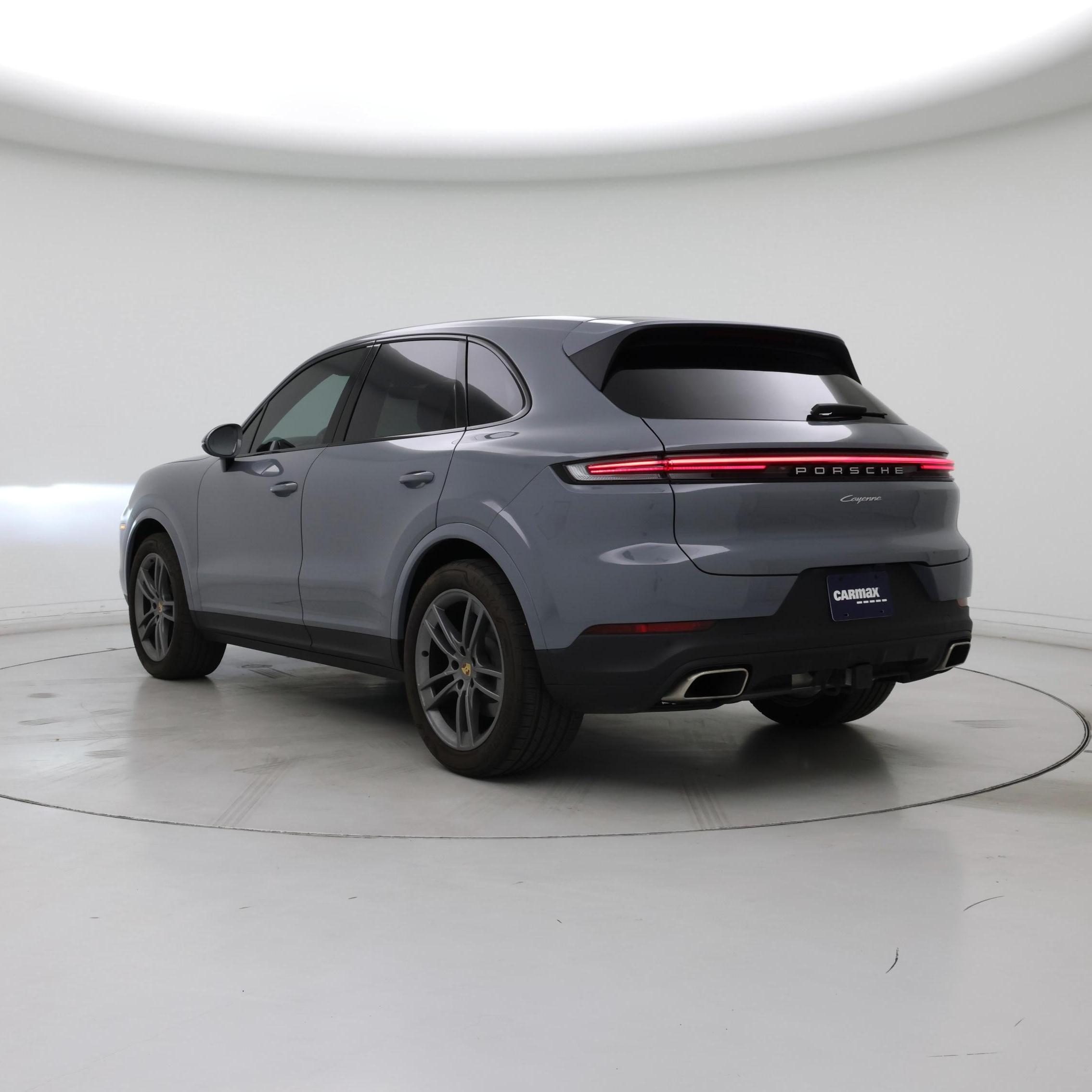 Thumbnail: 2024 Porsche Cayenne - 2