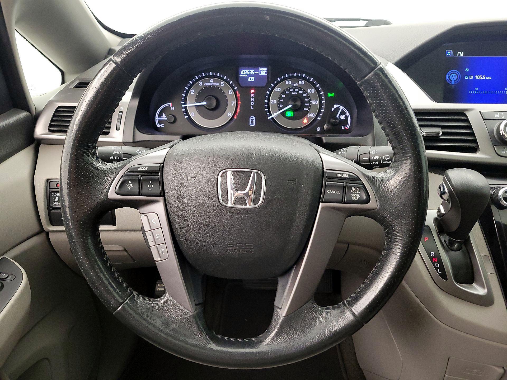 Thumbnail: 2015 Honda Odyssey - 10