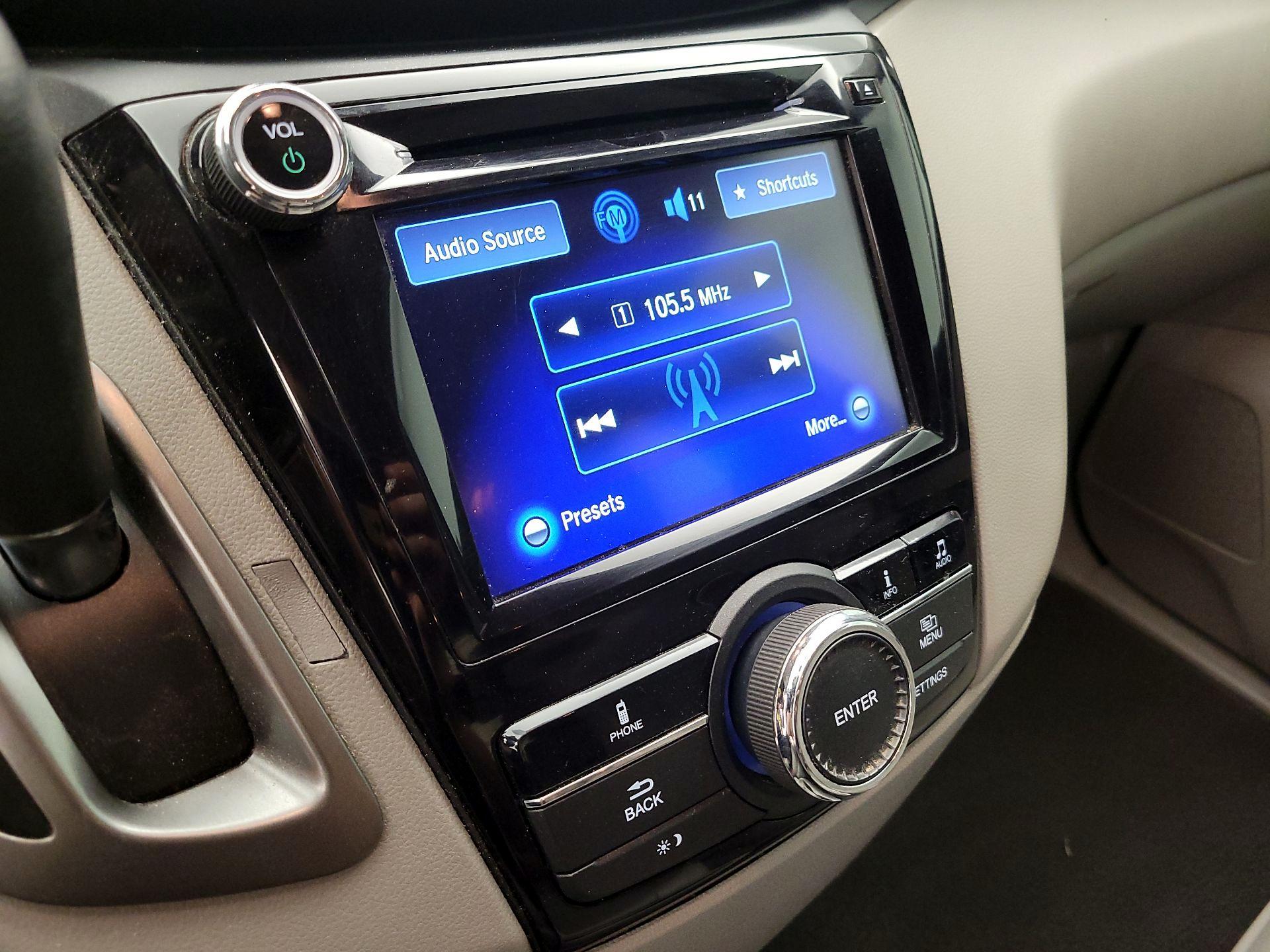 Thumbnail: 2015 Honda Odyssey - 15