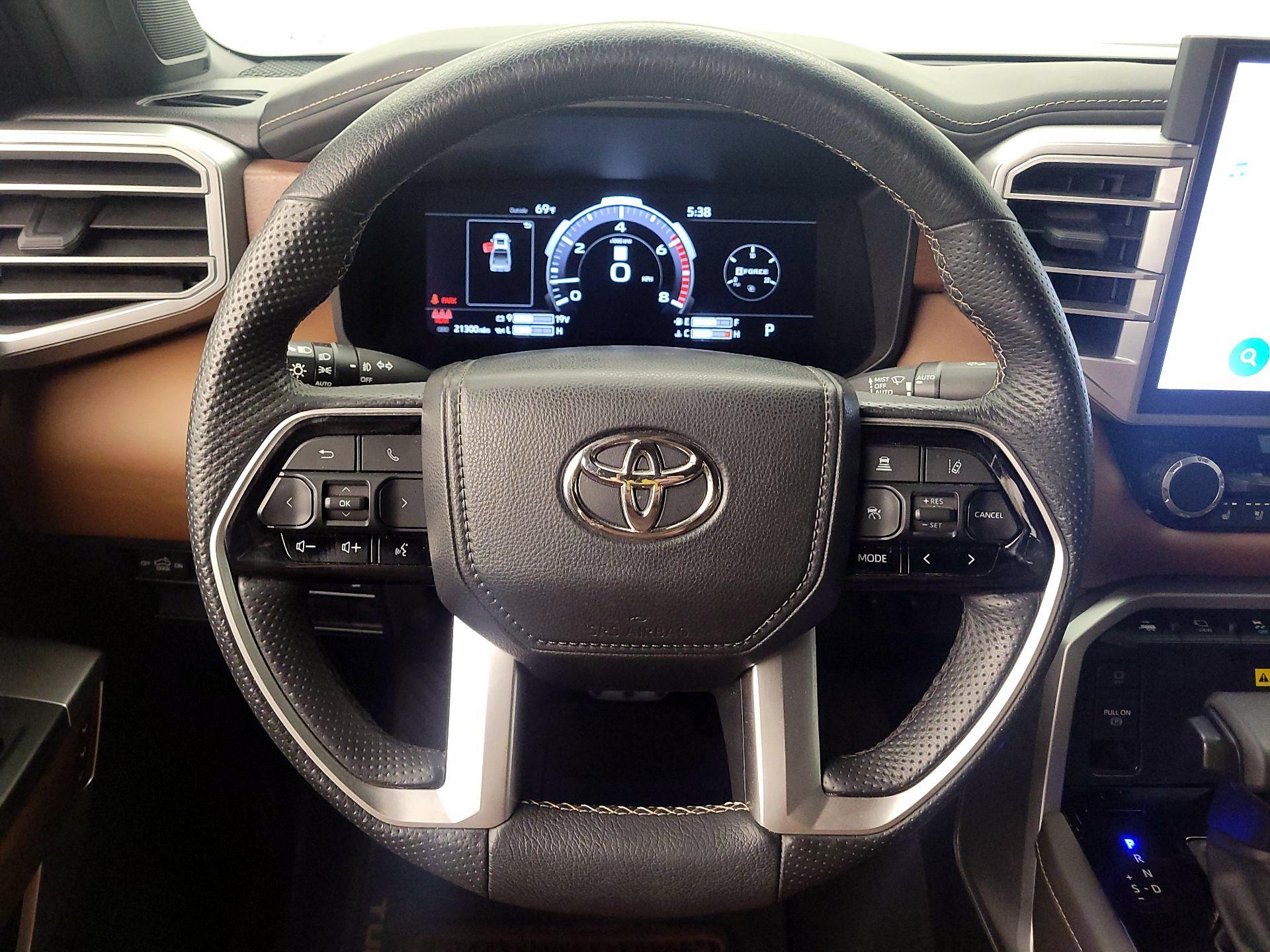 Thumbnail: 2023 Toyota Tundra - 10