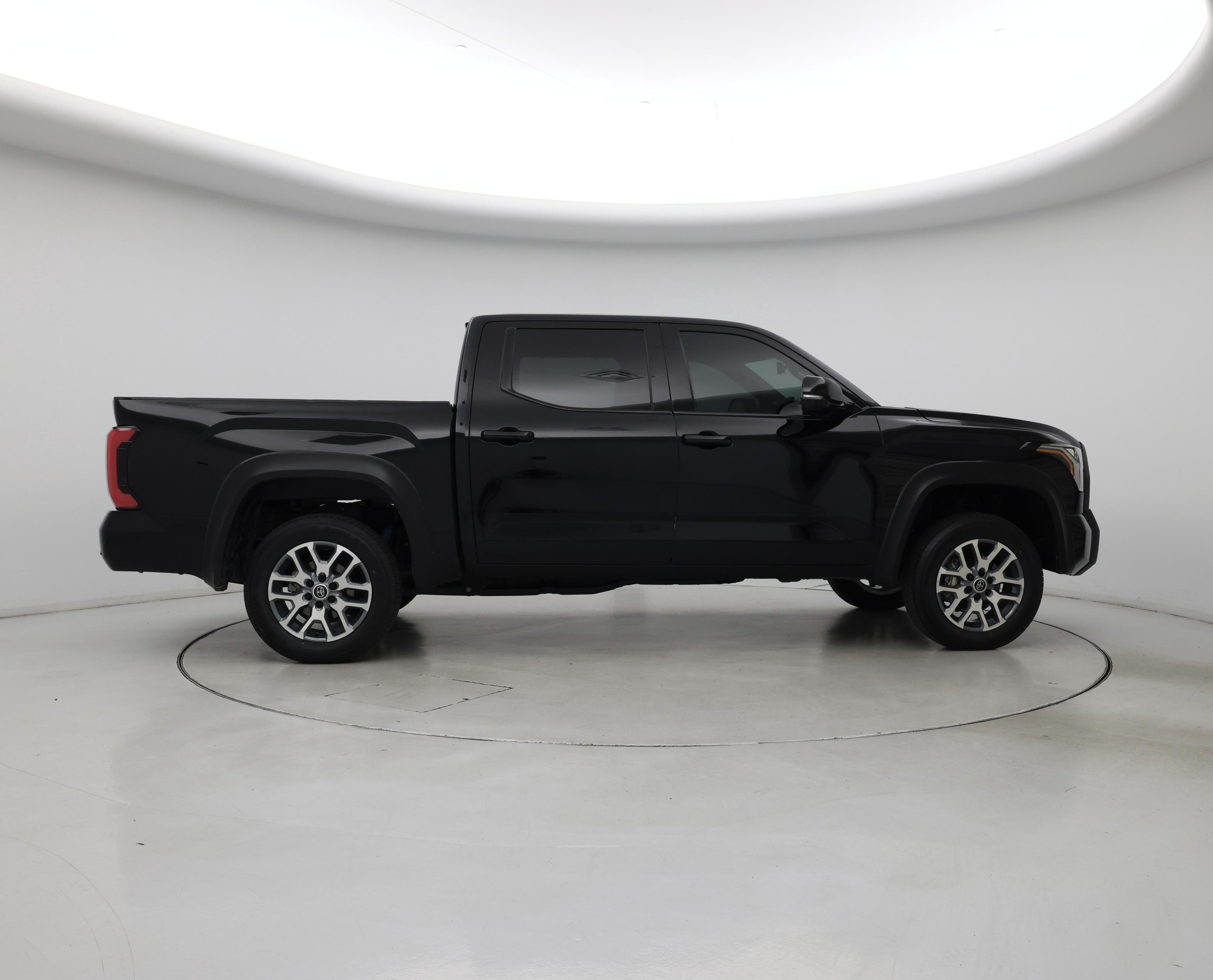 Thumbnail: 2023 Toyota Tundra - 7