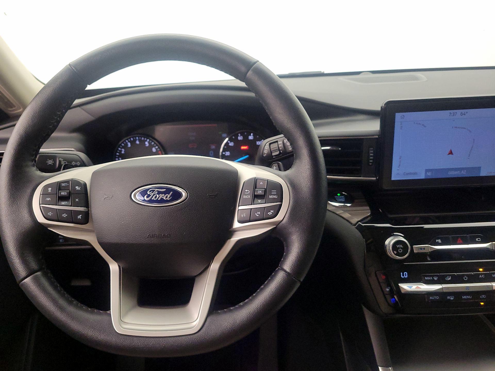 Thumbnail: 2021 Ford Explorer - 10