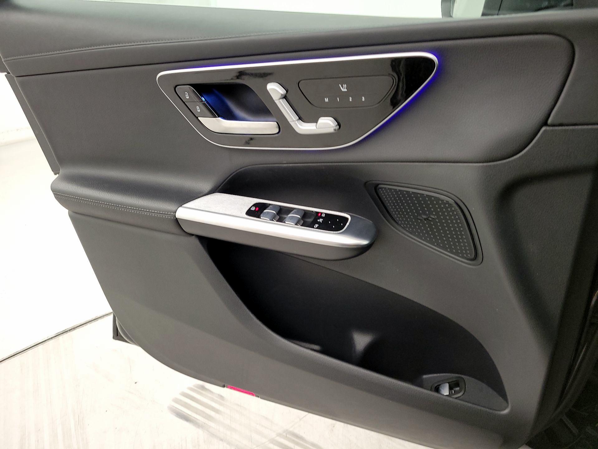 Thumbnail: 2023 Mercedes-Benz GLC - 12