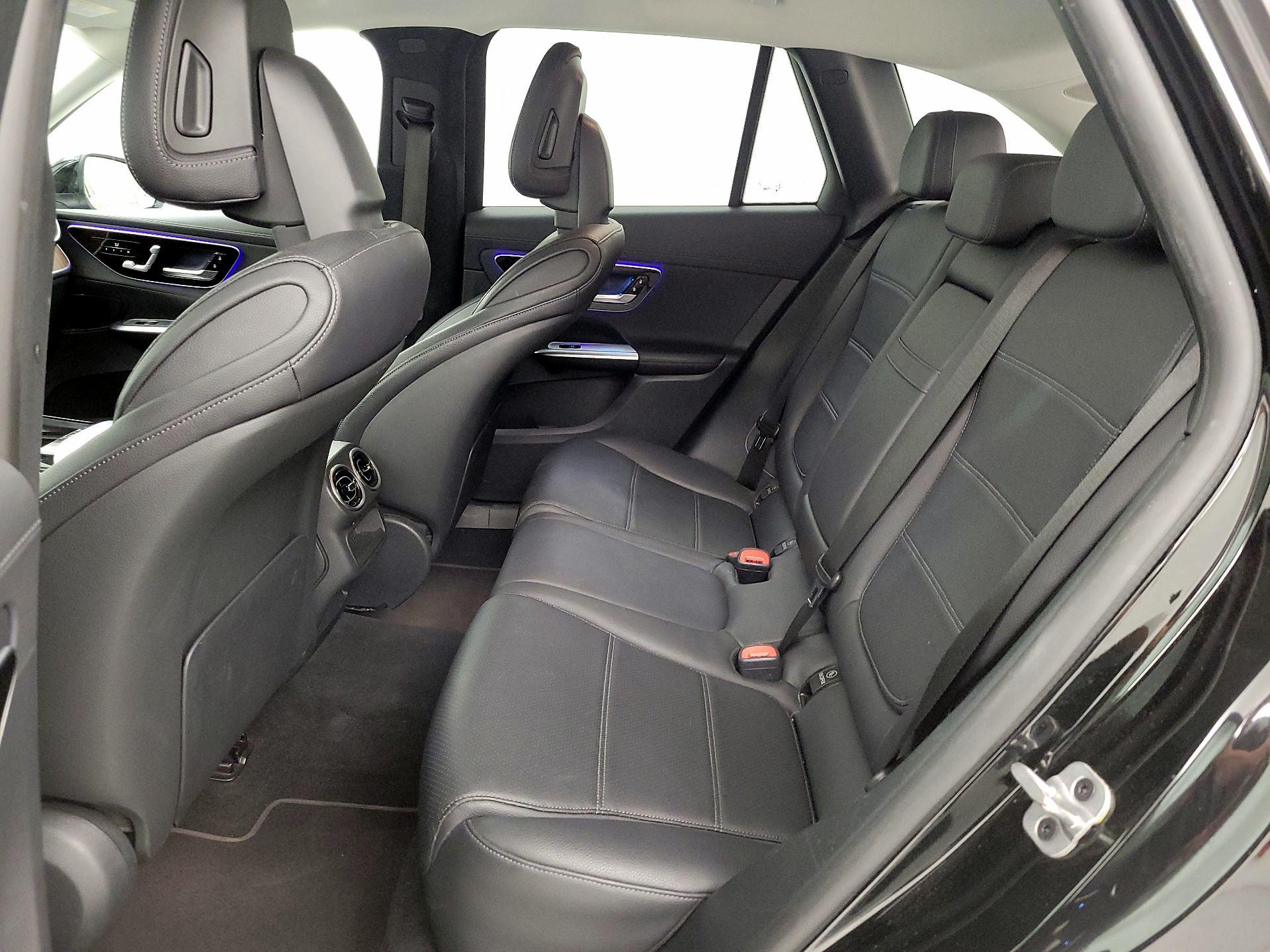 Thumbnail: 2023 Mercedes-Benz GLC - 19