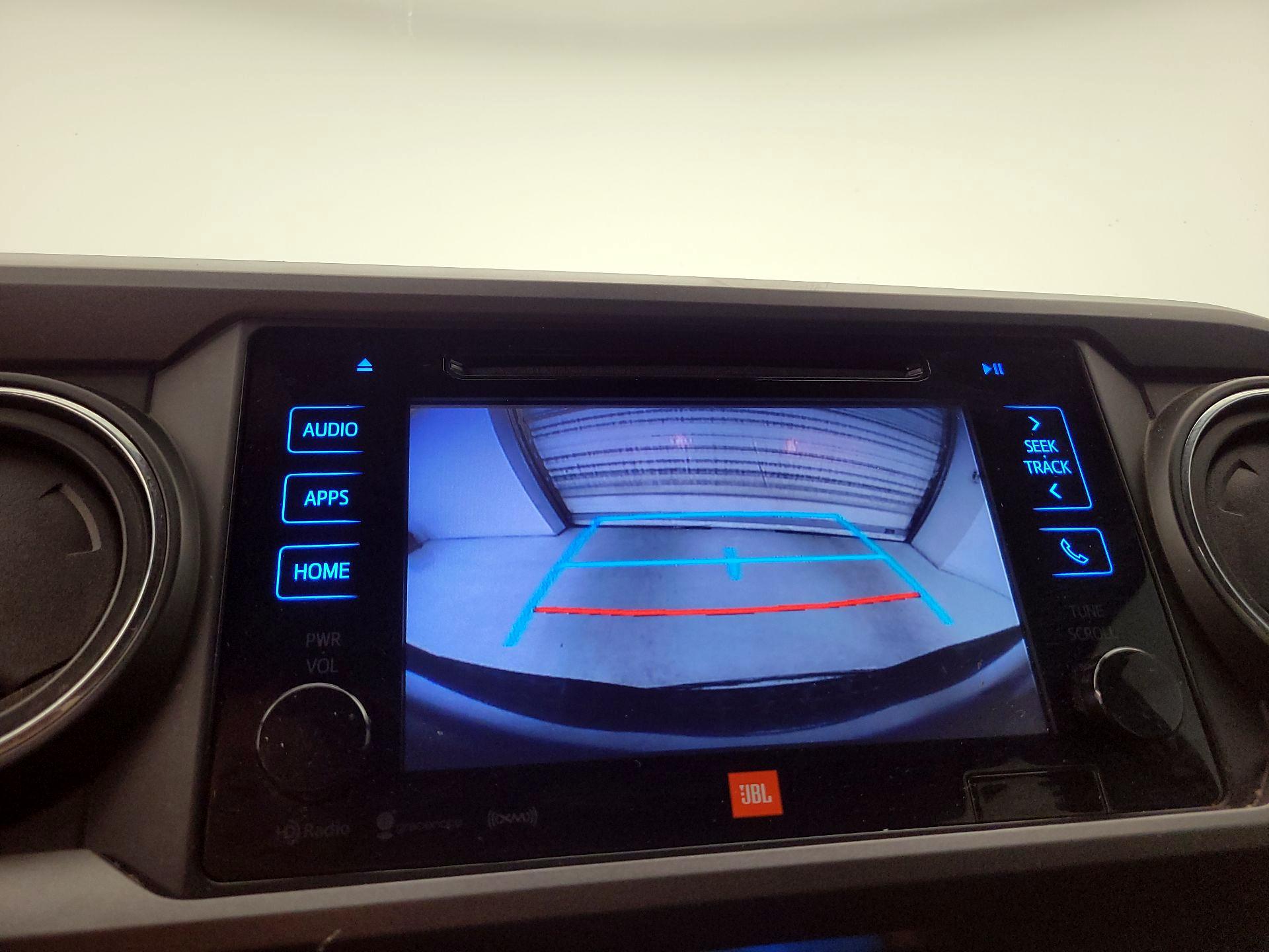 Thumbnail: 2019 Toyota Tacoma - 14