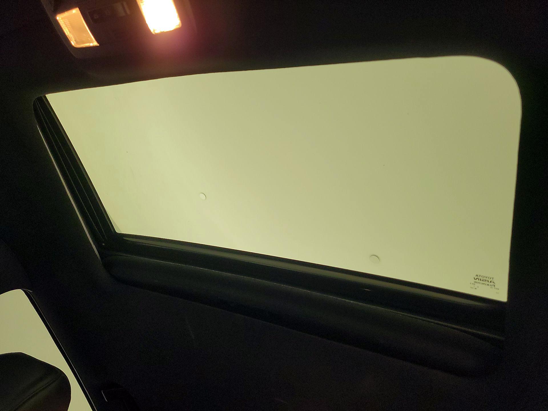 Thumbnail: 2019 Toyota Tacoma - 19