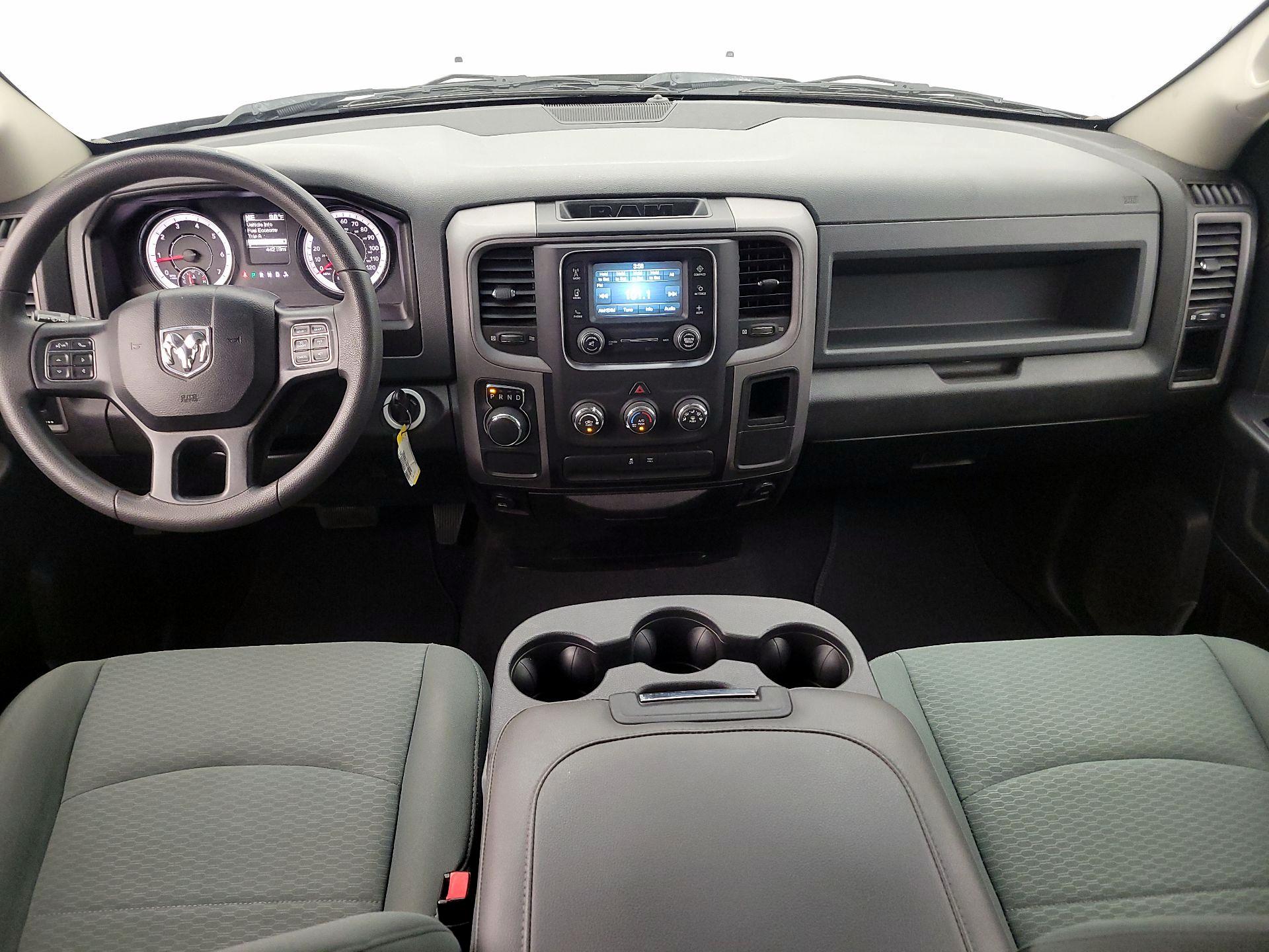 Thumbnail: 2019 RAM 1500 Classic - 9
