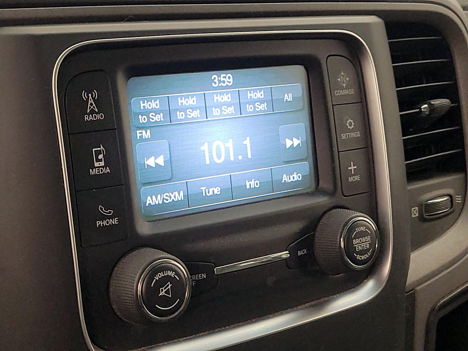 Thumbnail: 2019 RAM 1500 Classic - 15