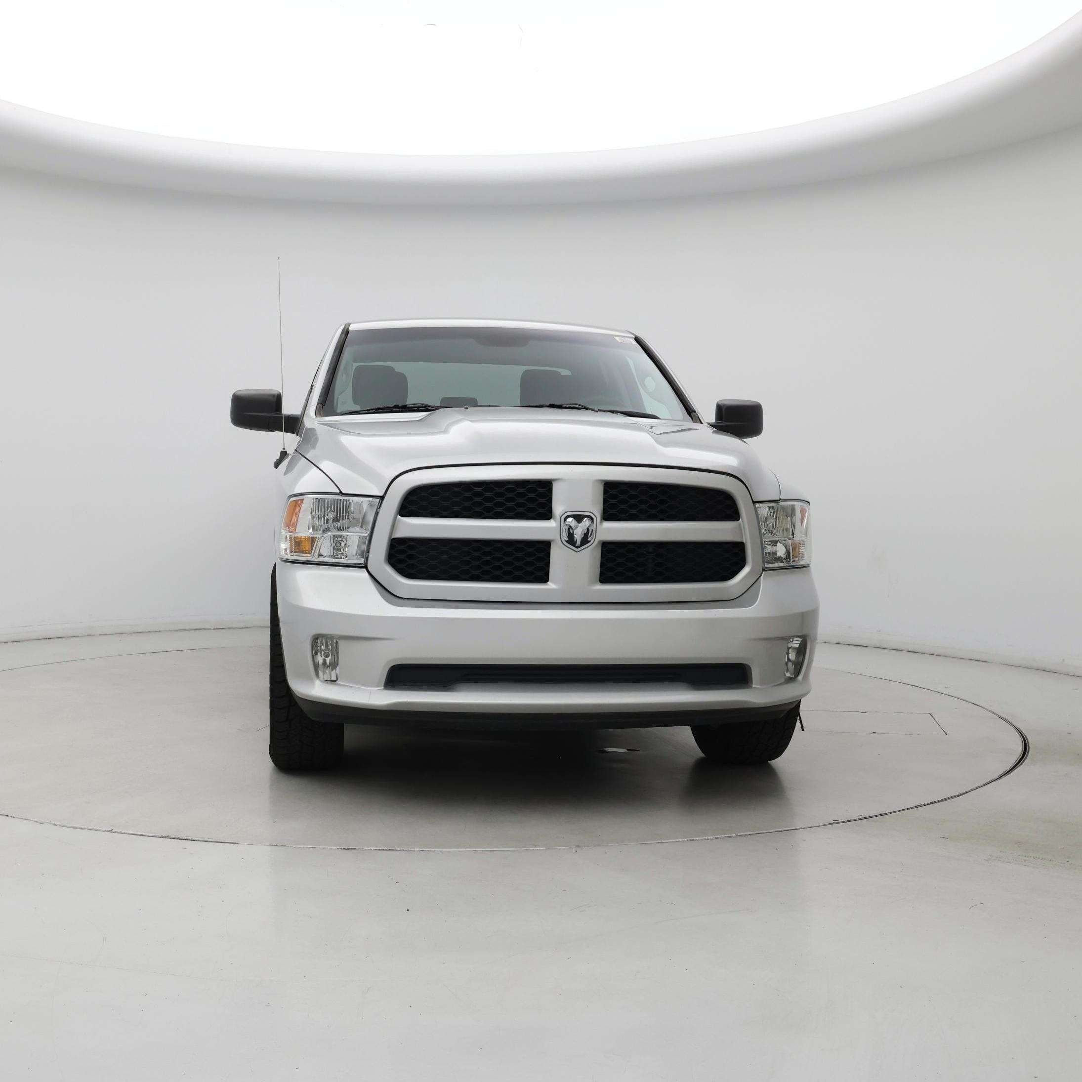Thumbnail: 2019 RAM 1500 Classic - 5
