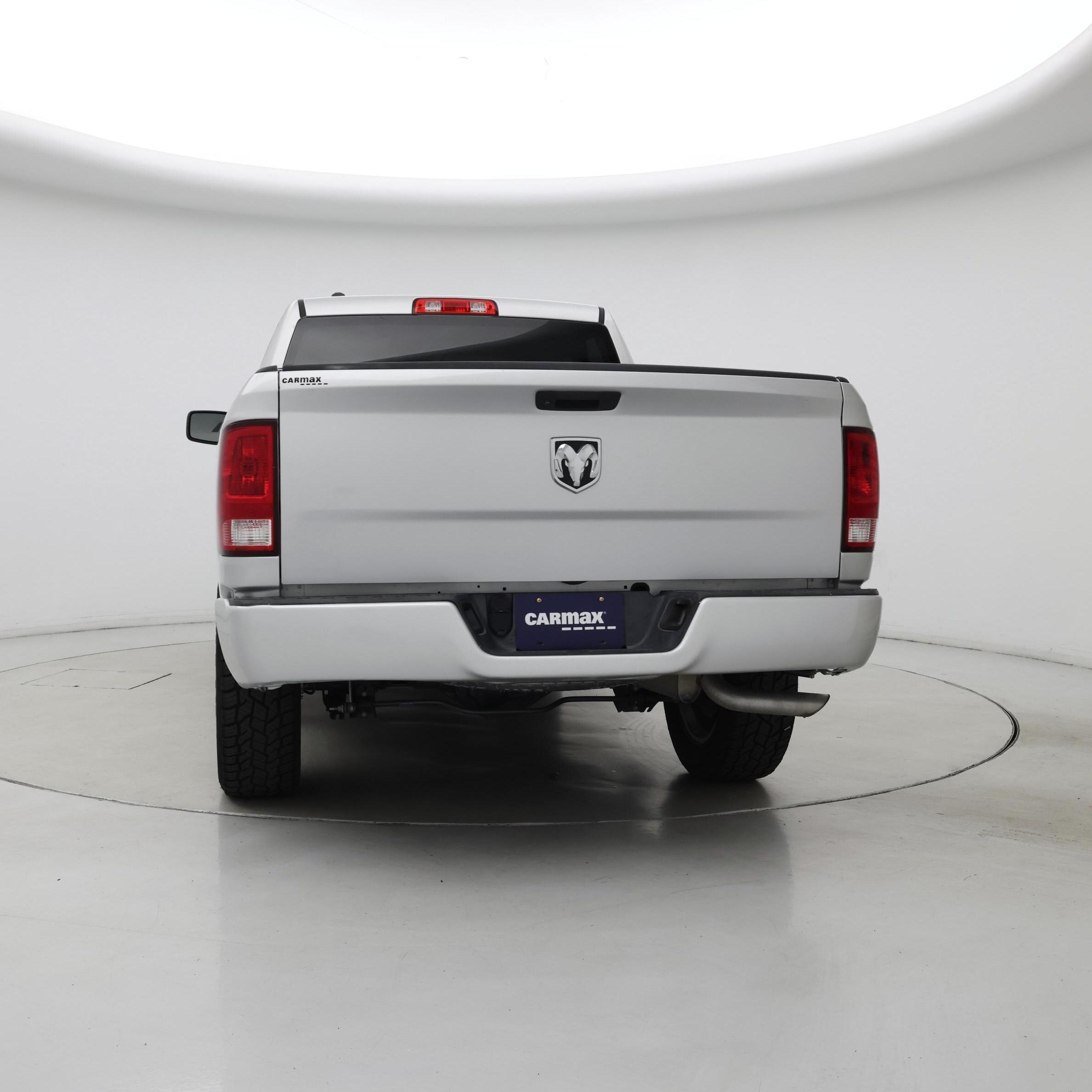 Thumbnail: 2019 RAM 1500 Classic - 6