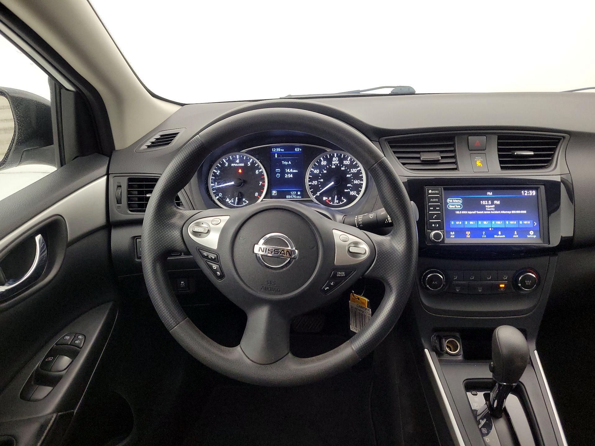 Thumbnail: 2019 Nissan Sentra - 10