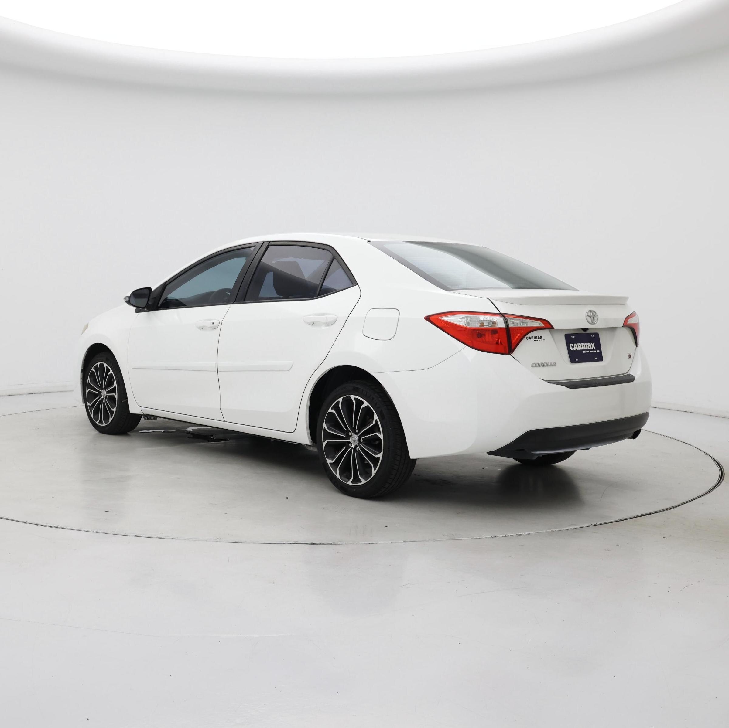 Thumbnail: 2015 Toyota Corolla - 2