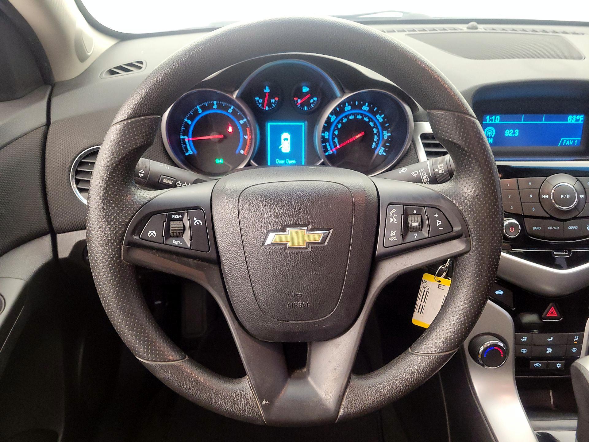 Thumbnail: 2015 Chevrolet Cruze - 10
