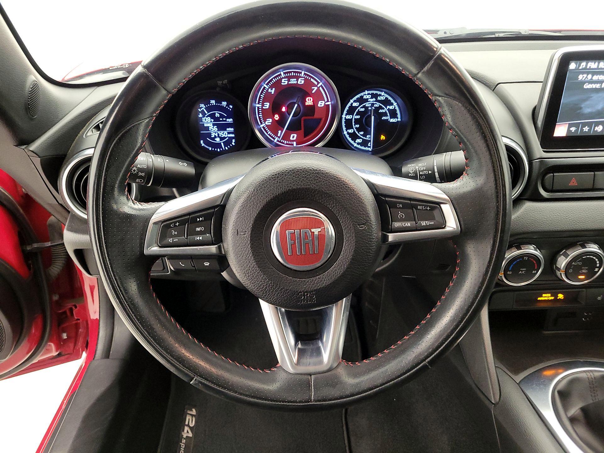 Thumbnail: 2017 Fiat 124 Spider - 10