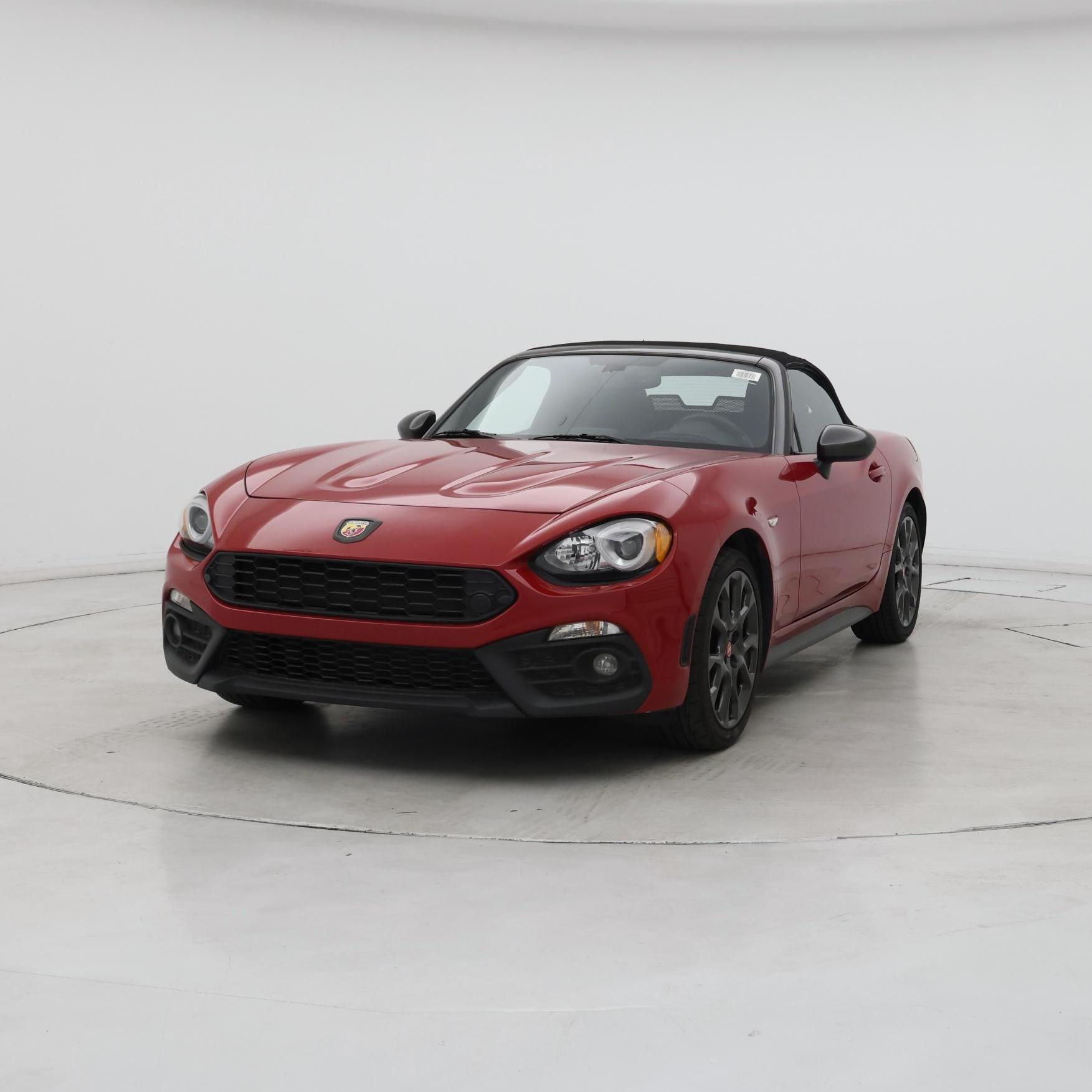 Thumbnail: 2017 Fiat 124 Spider - 4