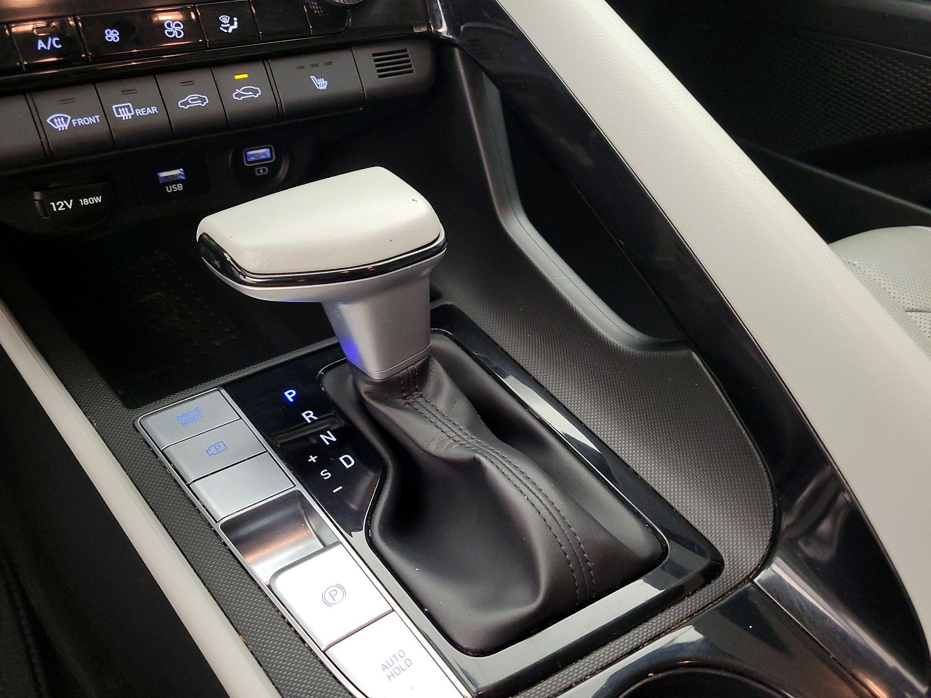 Thumbnail: 2023 Hyundai Elantra - 18